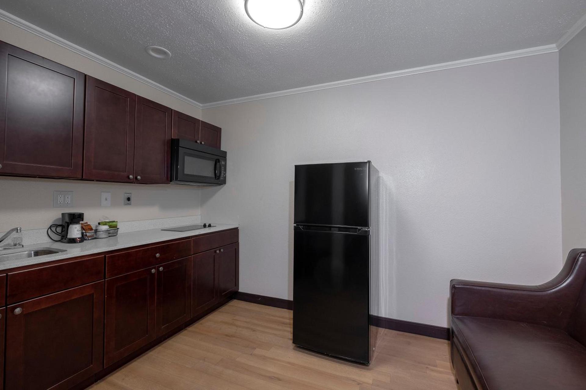 Red Roof Inn Morgan City photo 28