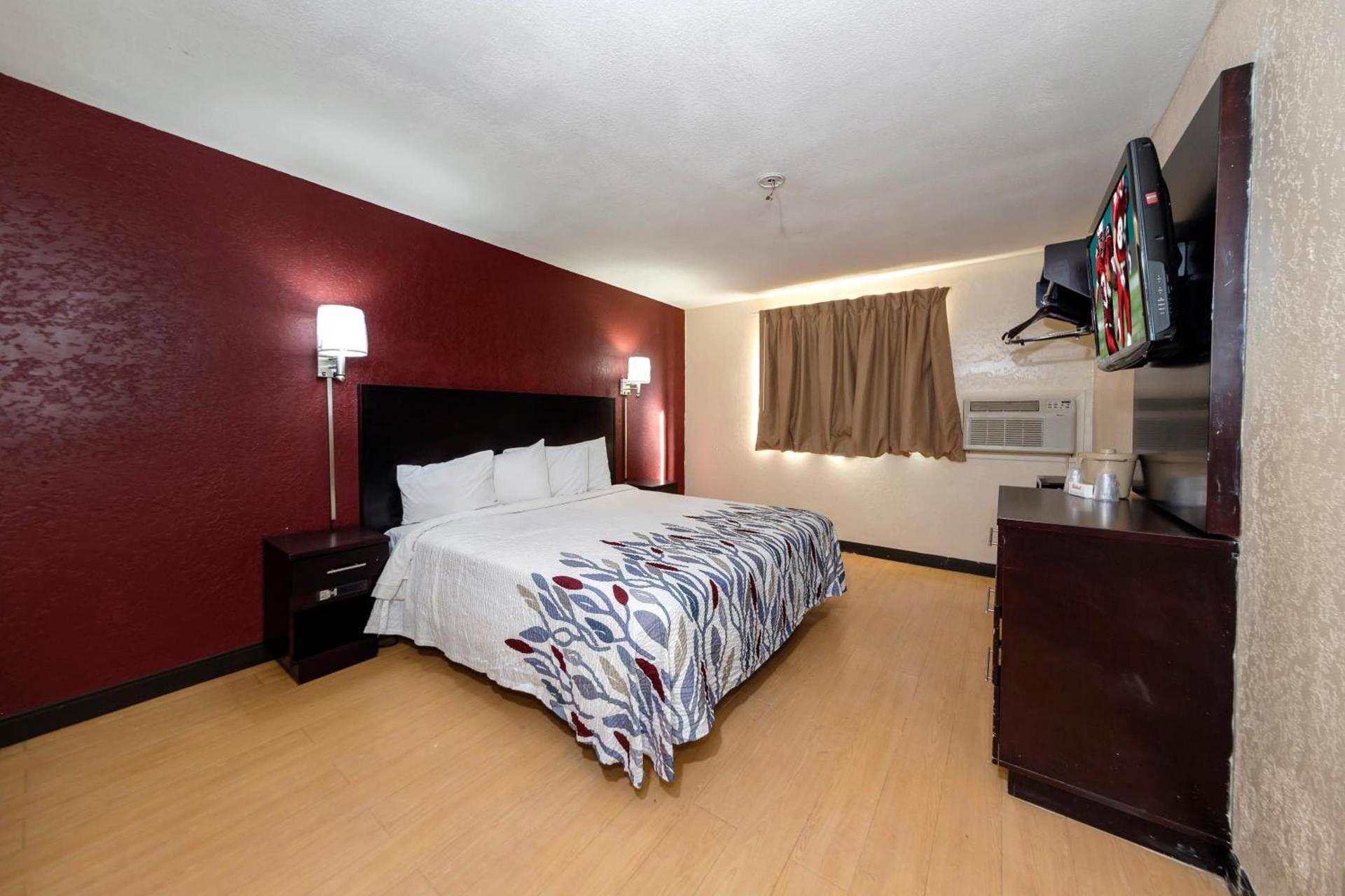 Red Roof Inn Jacksonville - Cruise Port photo 14
