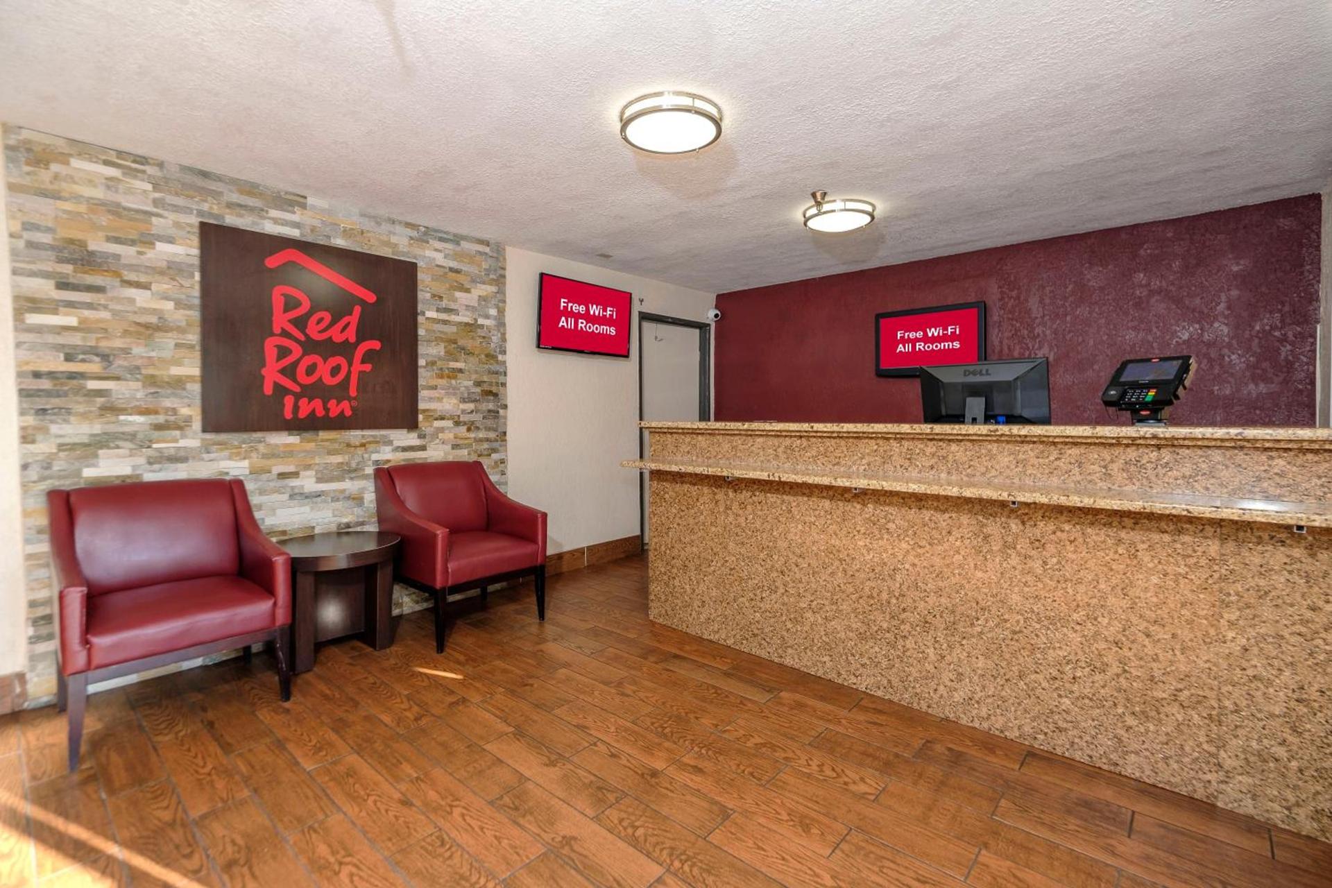 Red Roof Inn Jacksonville - Cruise Port photo 4
