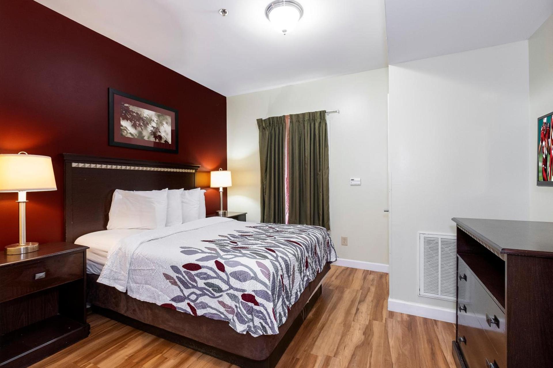 Red Roof Inn & Suites Wilson photo 47
