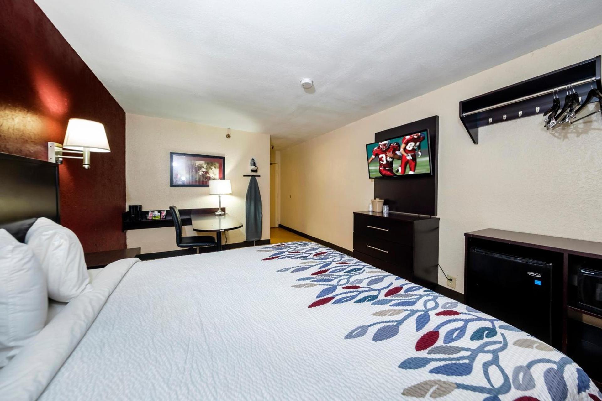 Red Roof Inn Jacksonville - Cruise Port photo 23