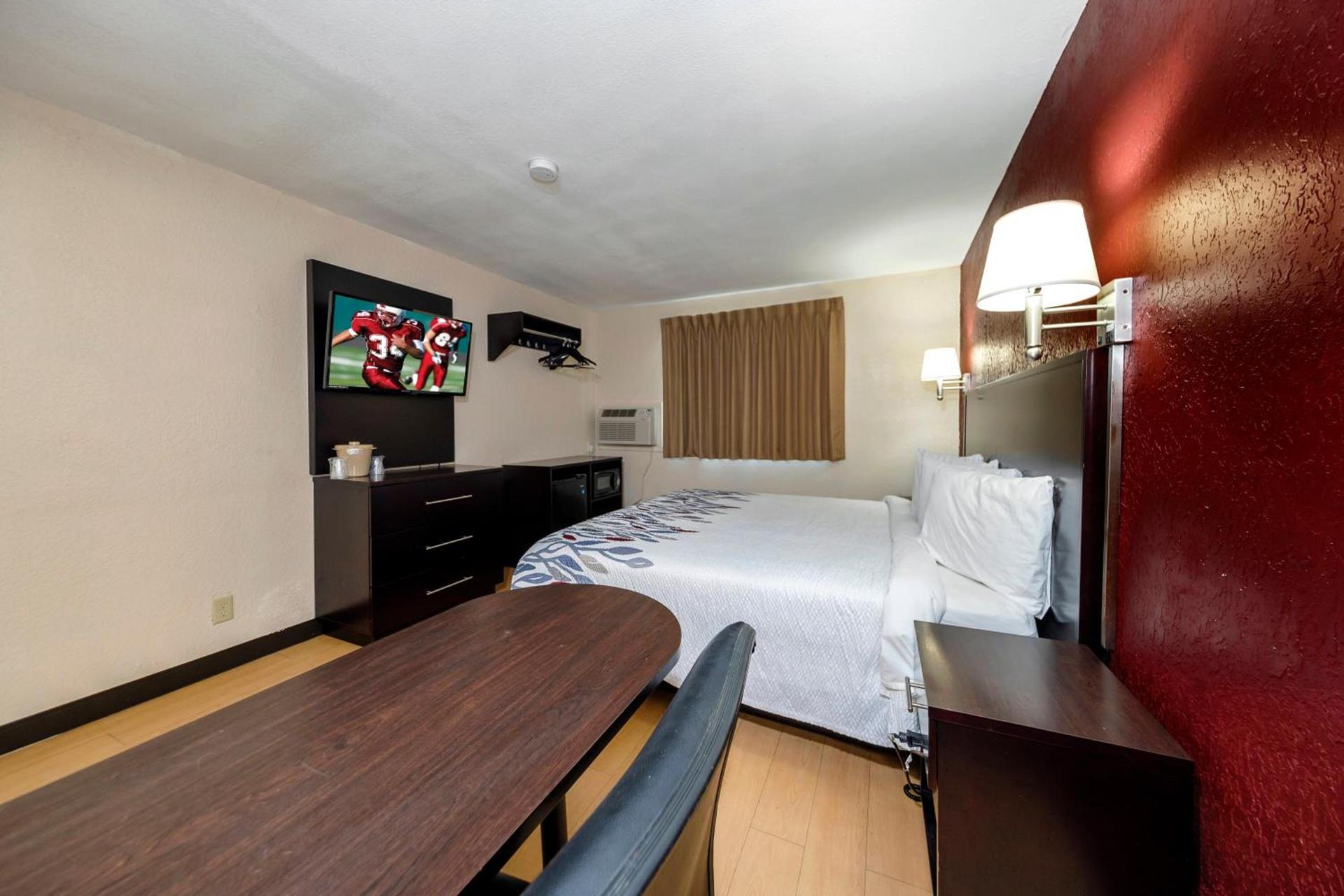 Red Roof Inn Jacksonville - Cruise Port photo 25