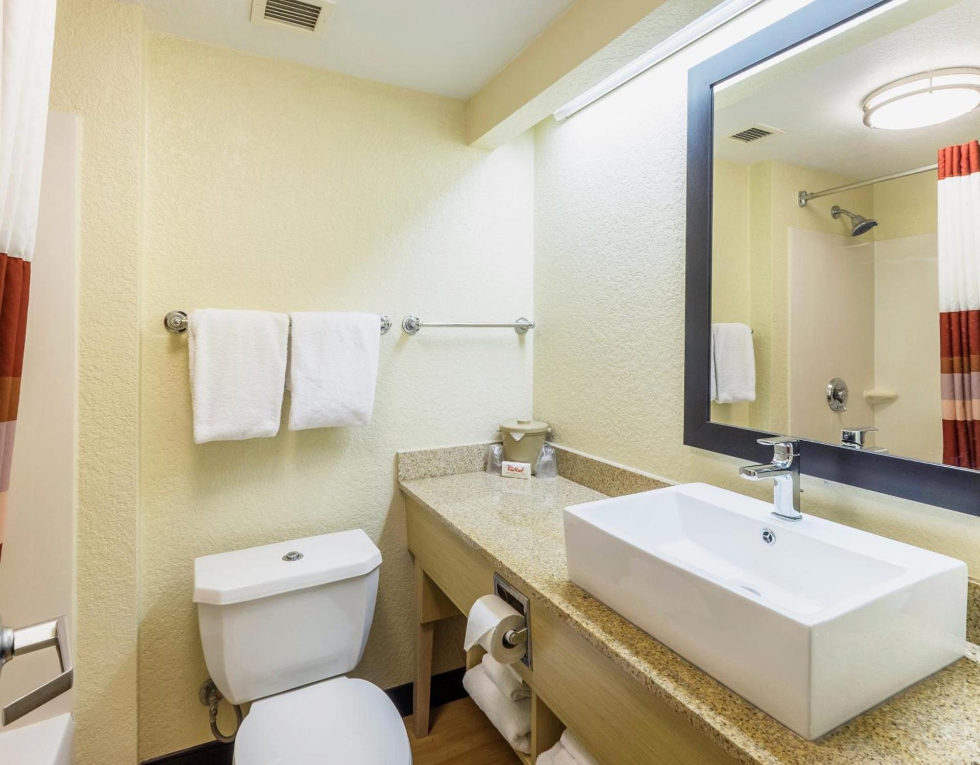Red Roof Inn PLUS+ West Palm Beach photo 22
