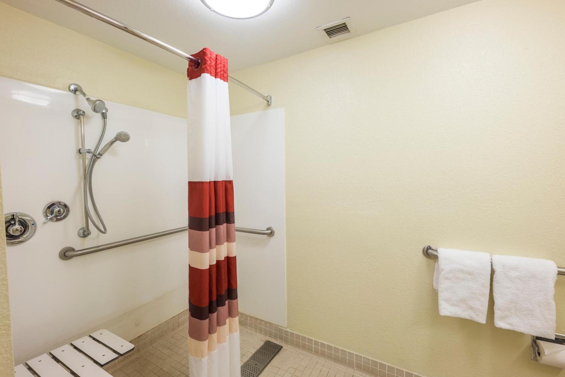 Red Roof Inn PLUS+ West Palm Beach photo 23