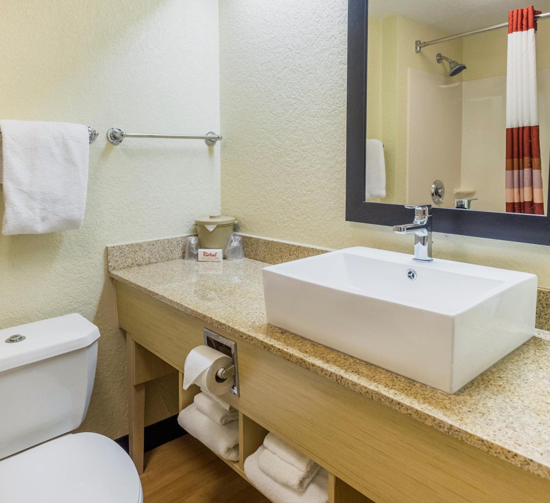 Red Roof Inn PLUS+ West Palm Beach photo 21