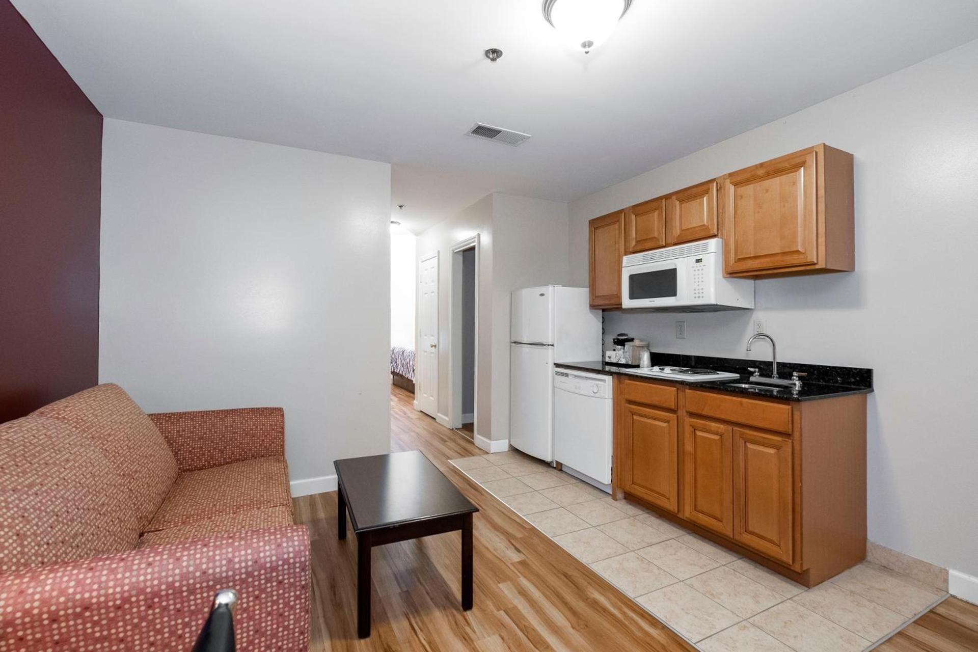Red Roof Inn & Suites Wilson photo 24