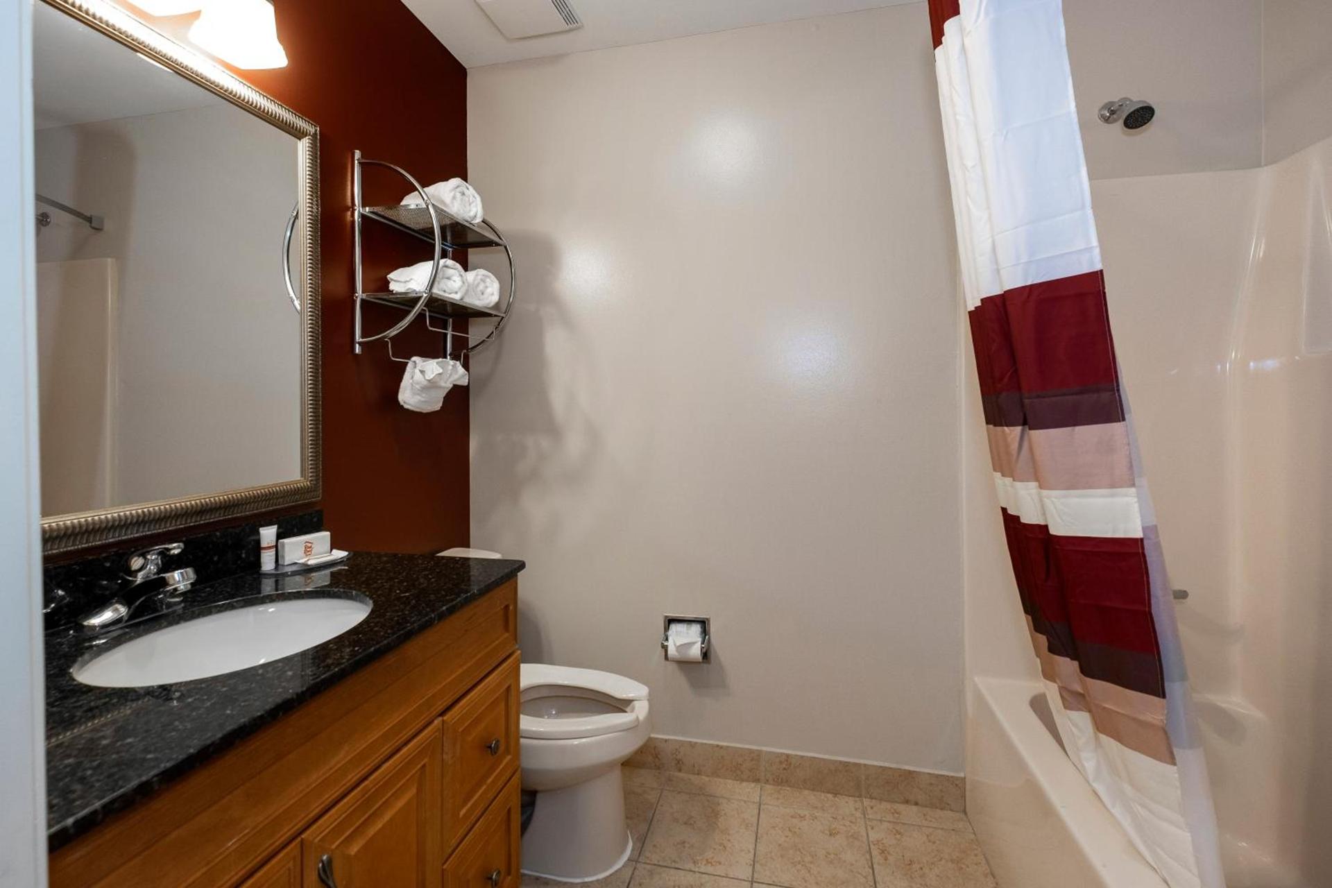 Red Roof Inn & Suites Wilson photo 42