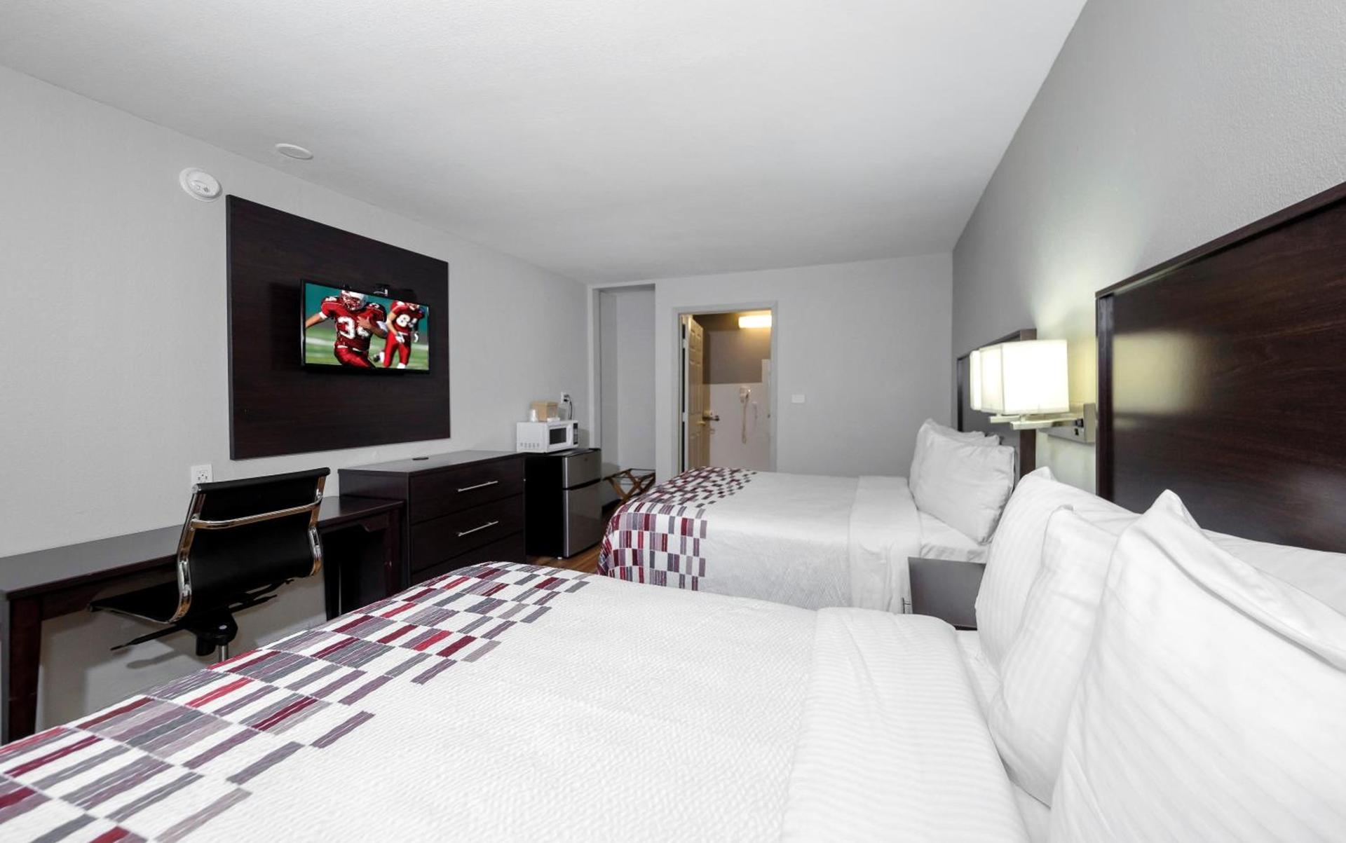 Red Roof Inn Arlington - Entertainment District photo 36