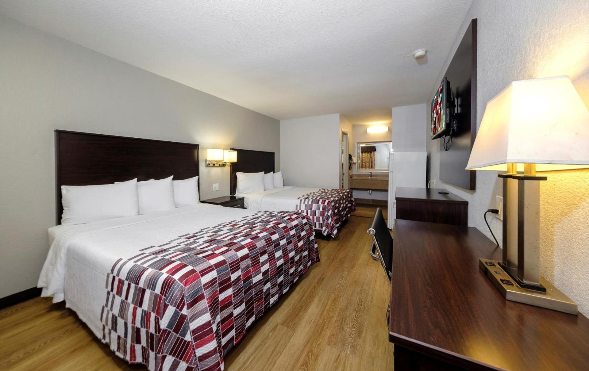 Red Roof Inn Arlington - Entertainment District photo 19