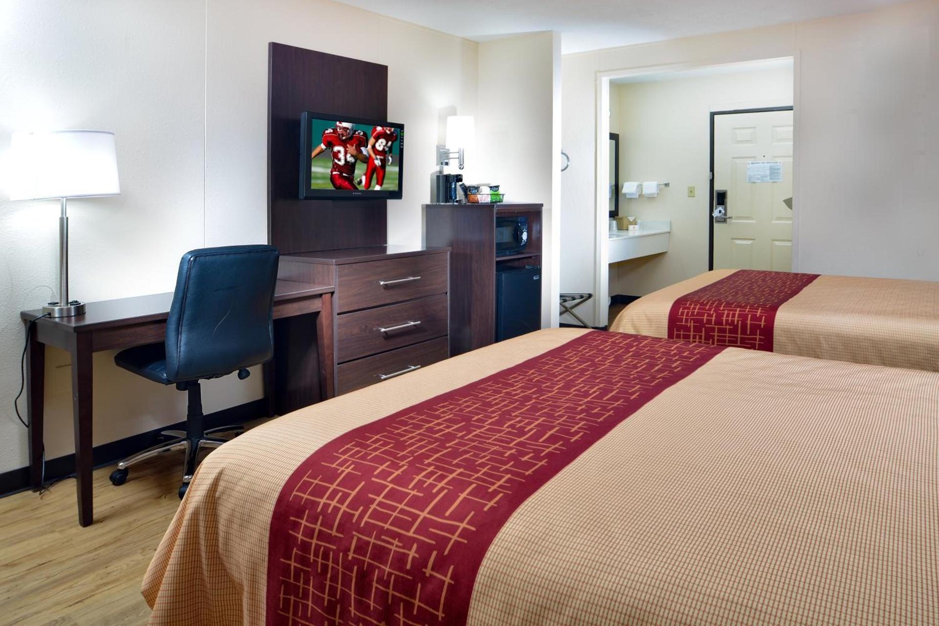Red Roof Inn Paducah photo 15
