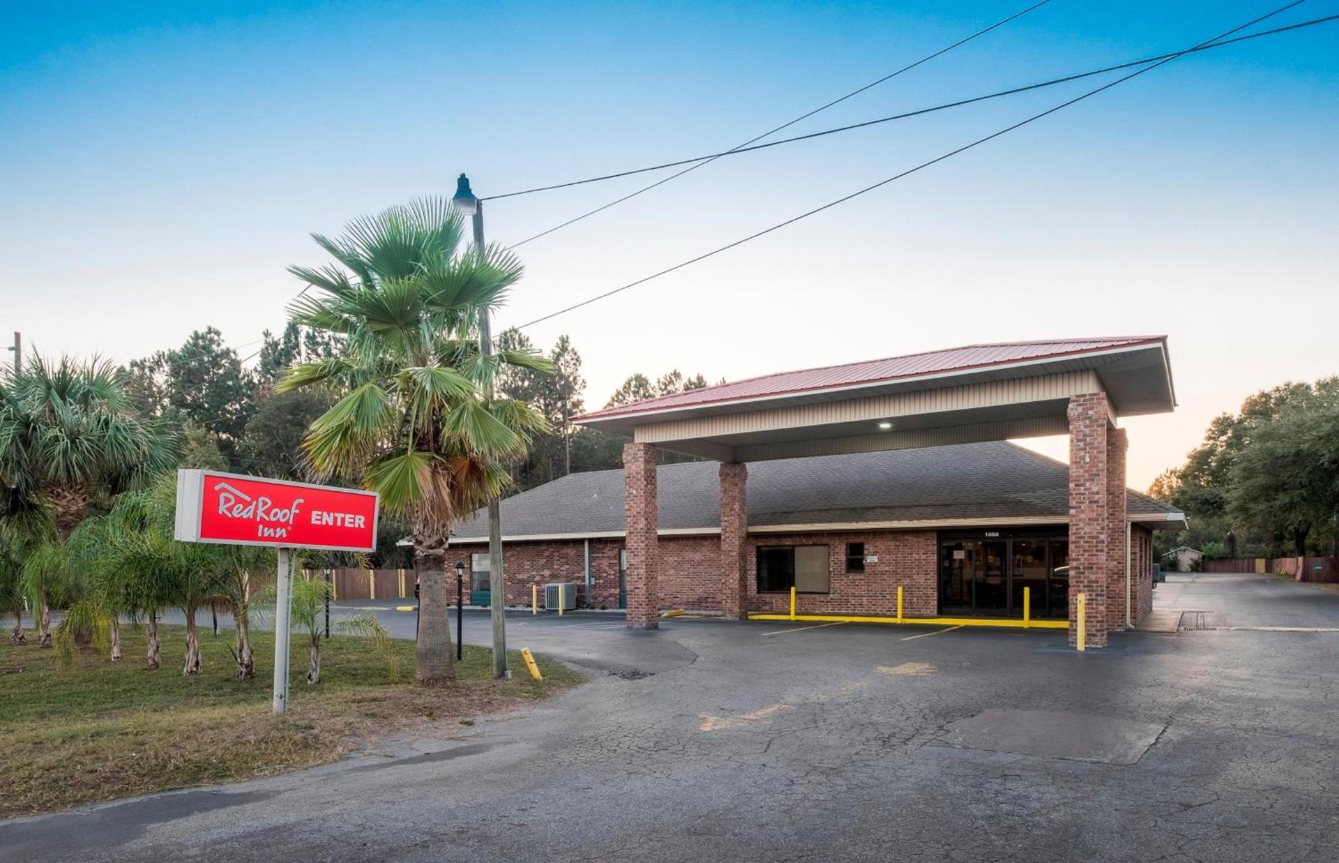 Red Roof Inn Baldwin photo 1