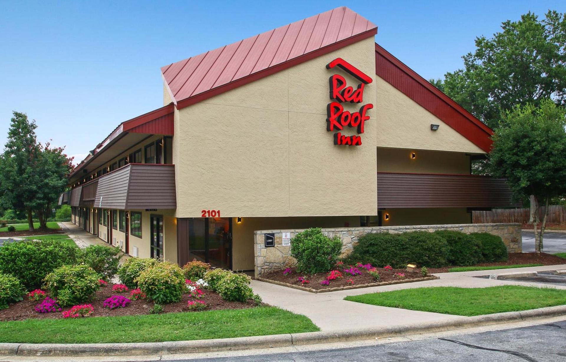 Red Roof Inn Greensboro Coliseum photo 1