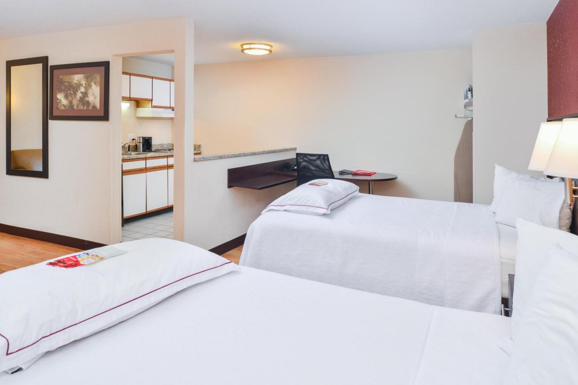 Red Roof Inn PLUS+ & Suites Guilford photo 10