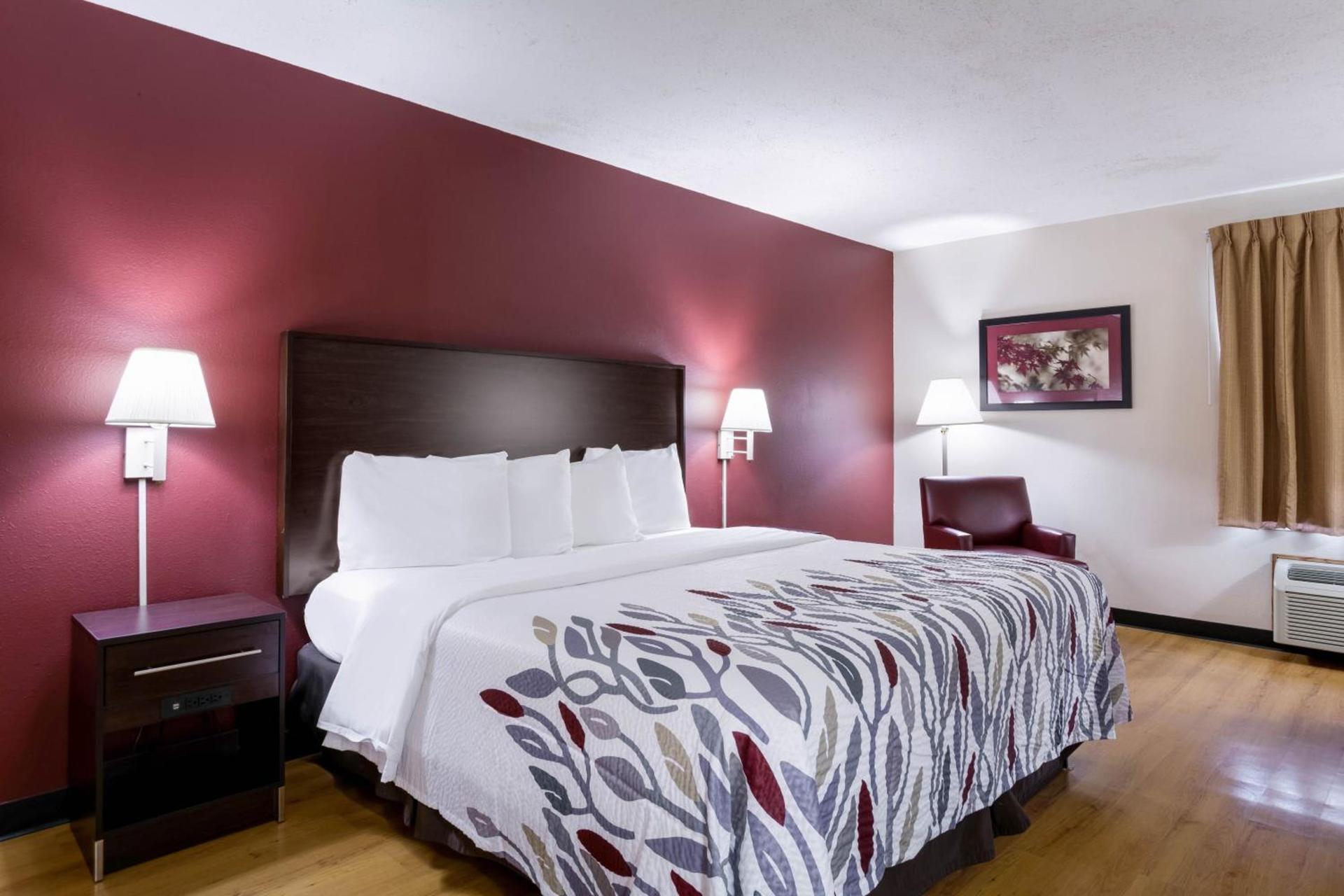 Red Roof Inn Carrollton photo 26