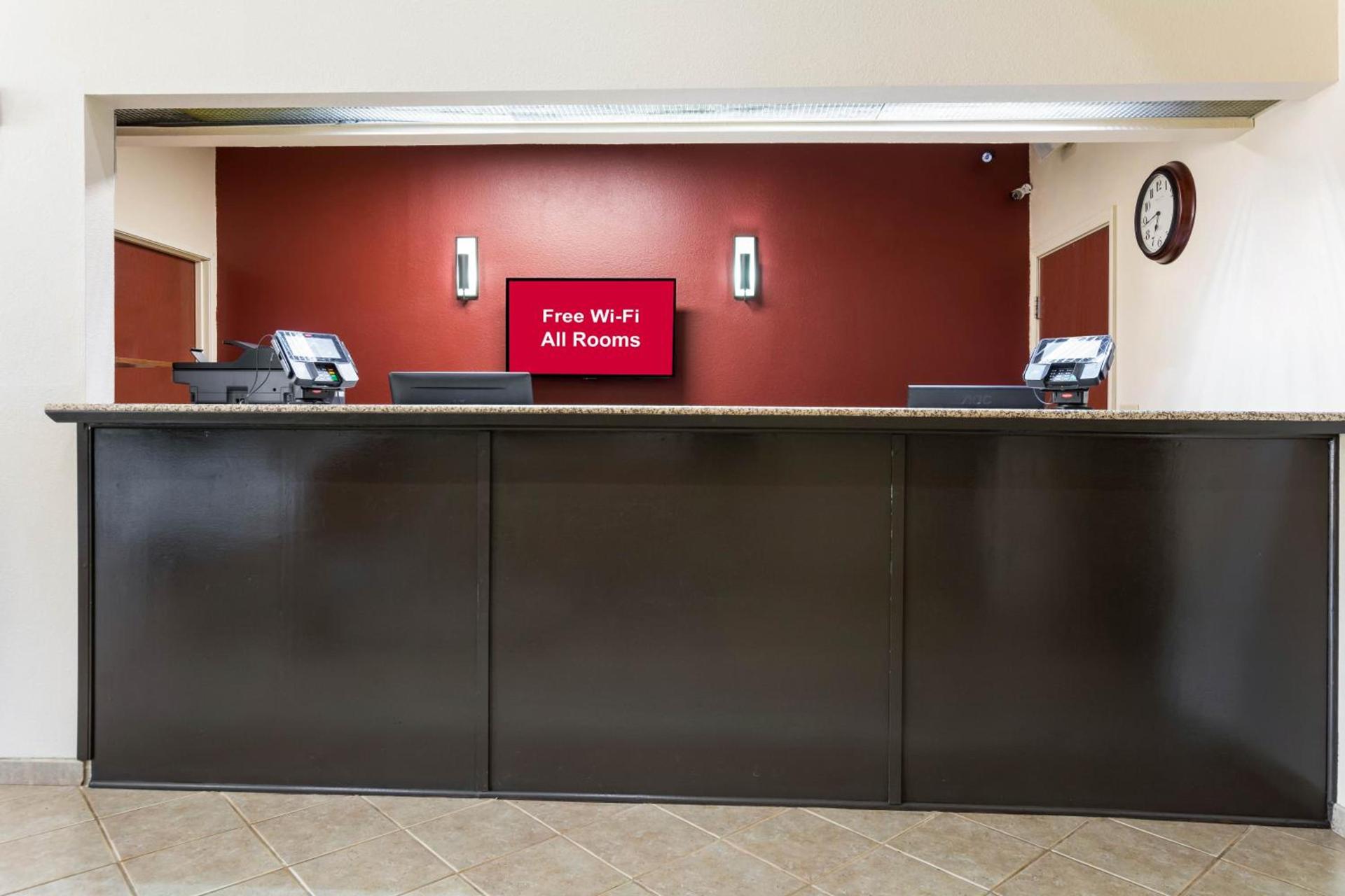 Red Roof Inn Carrollton photo 8