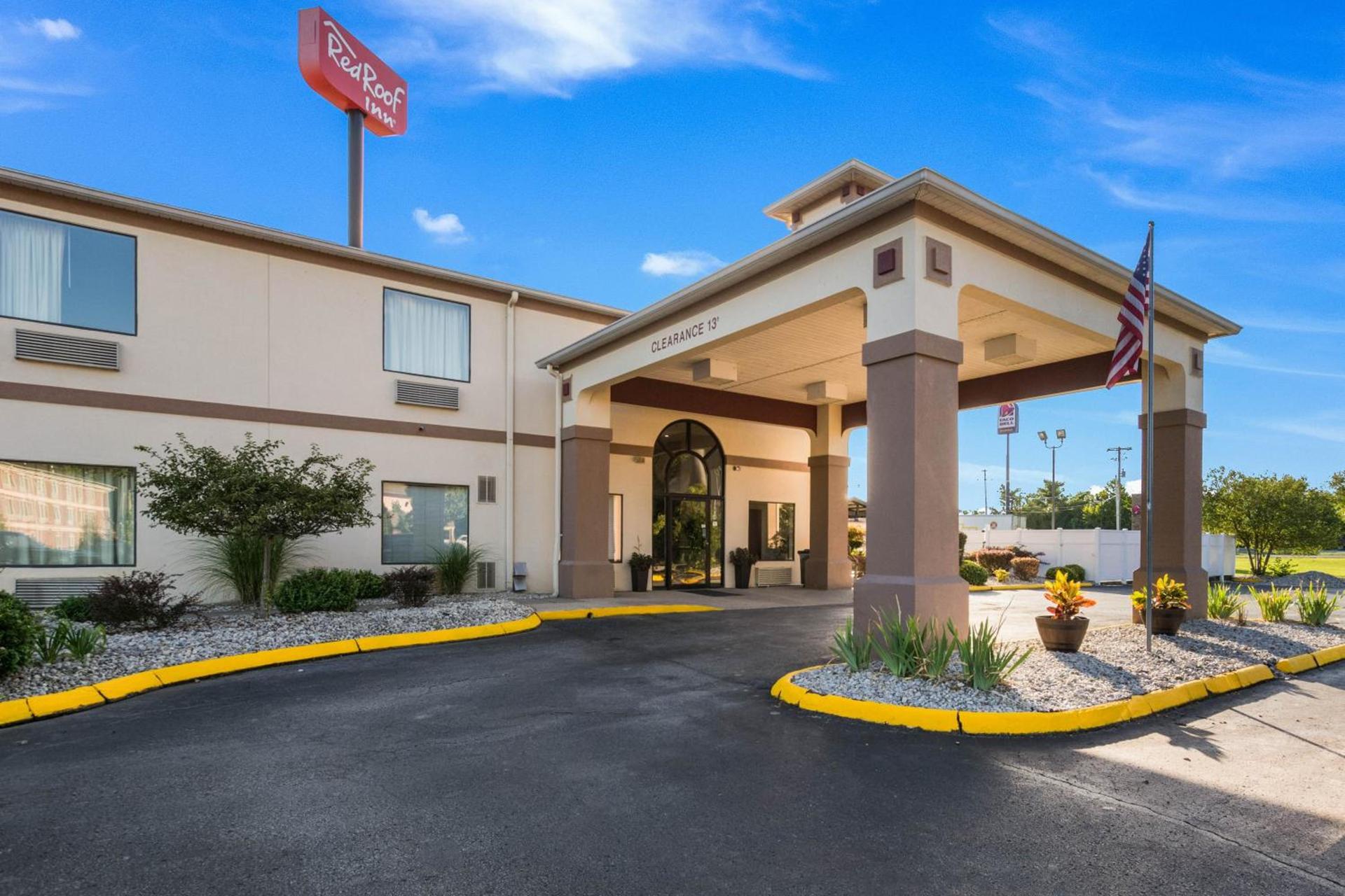 Red Roof Inn Carrollton photo 2