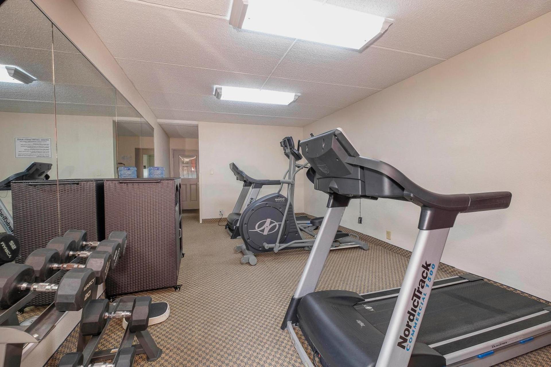 Red Roof Inn & Suites Macon photo 15