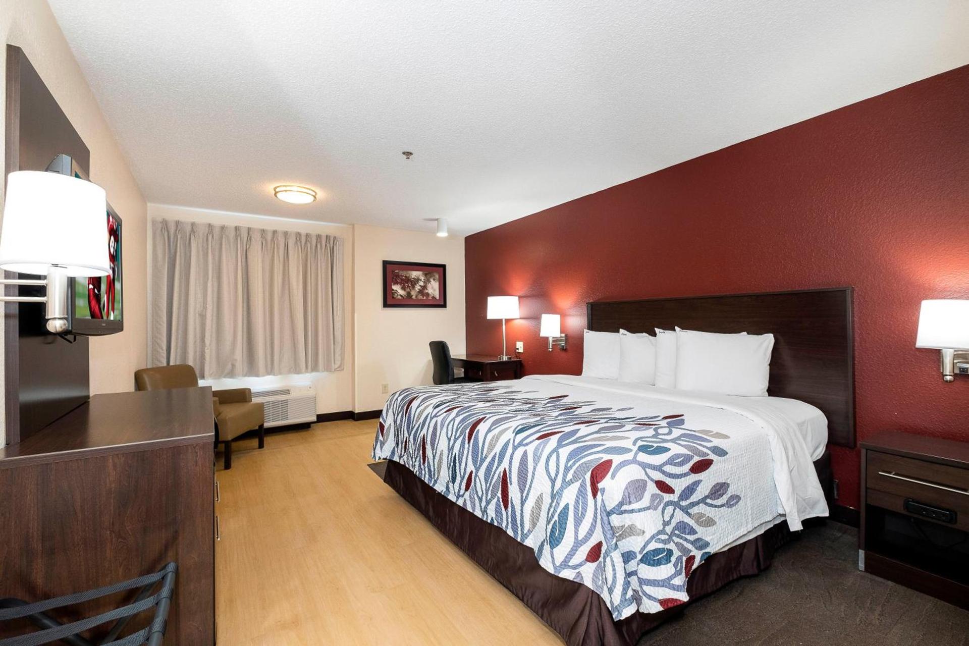 Red Roof Inn Raleigh Southwest - Cary photo 11