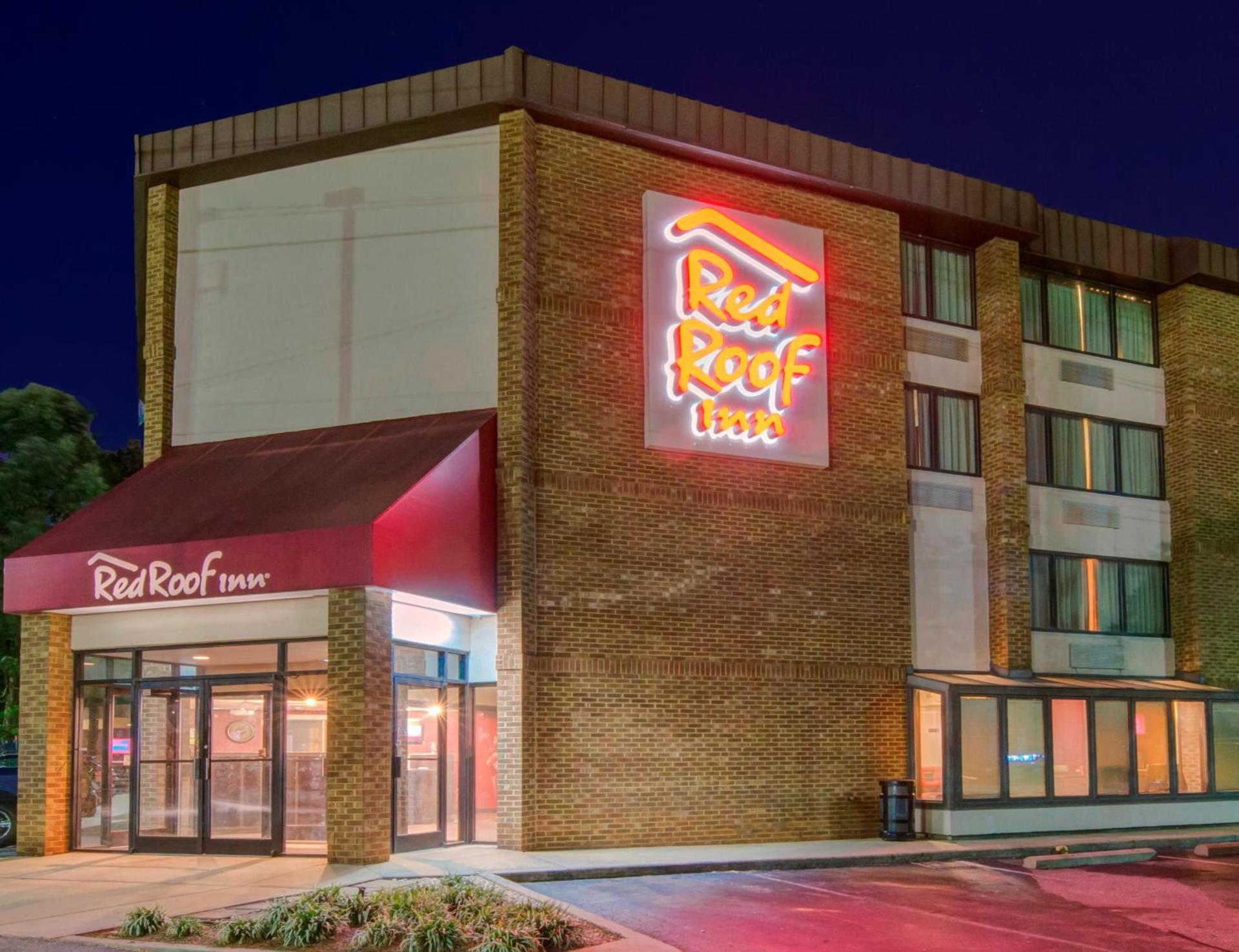 Red Roof Inn Raleigh Southwest - Cary photo 3