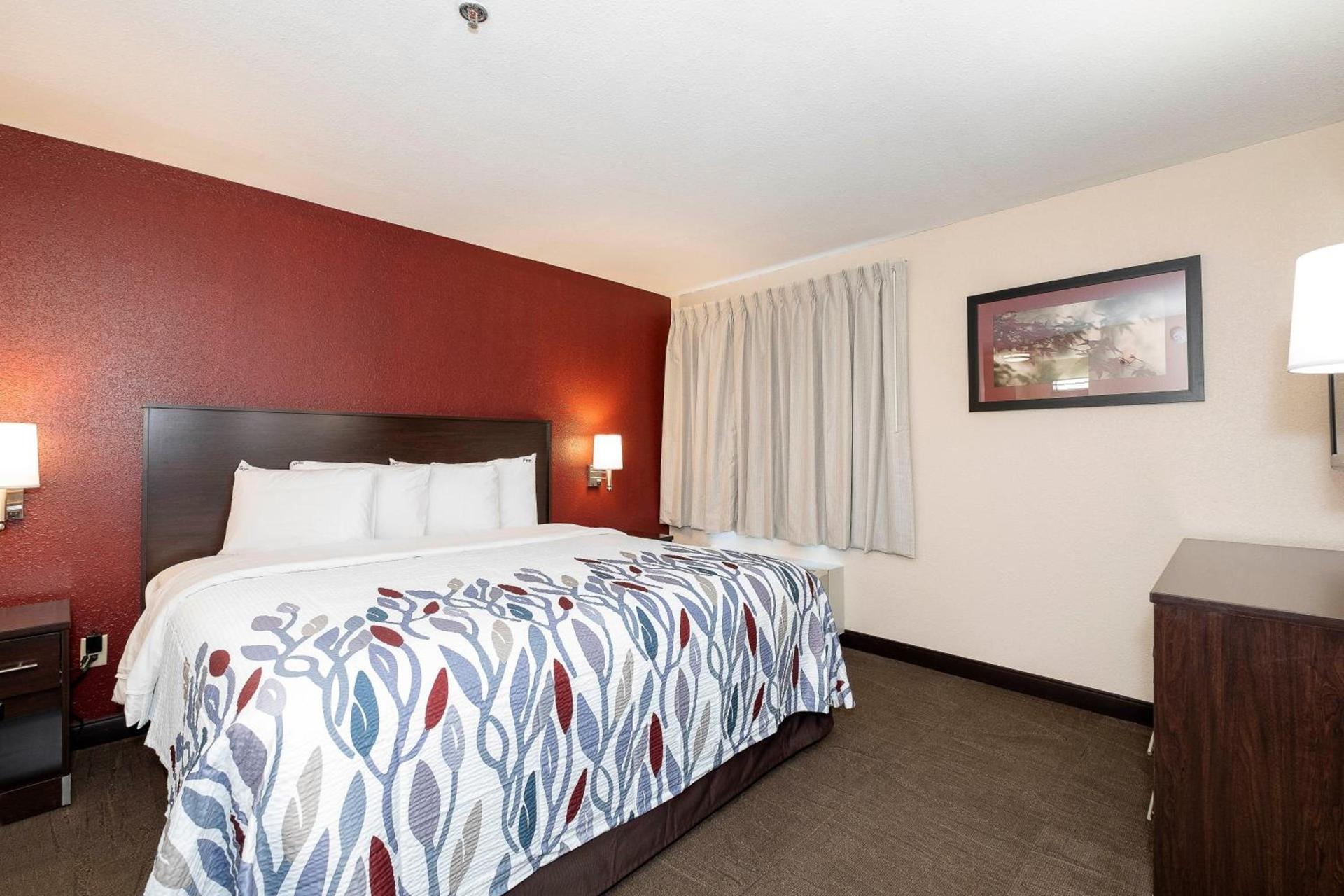 Red Roof Inn Raleigh Southwest - Cary photo 12
