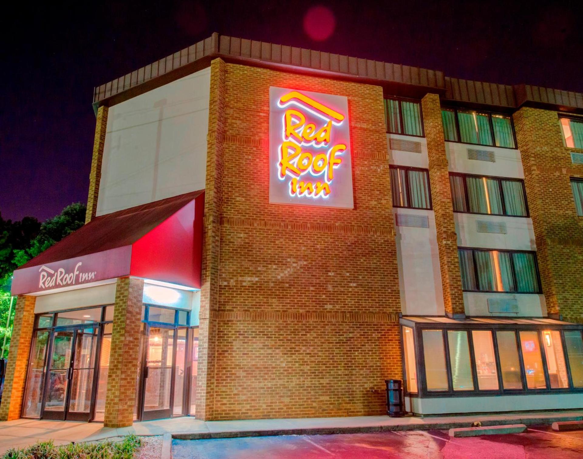 Red Roof Inn Raleigh Southwest - Cary photo 2
