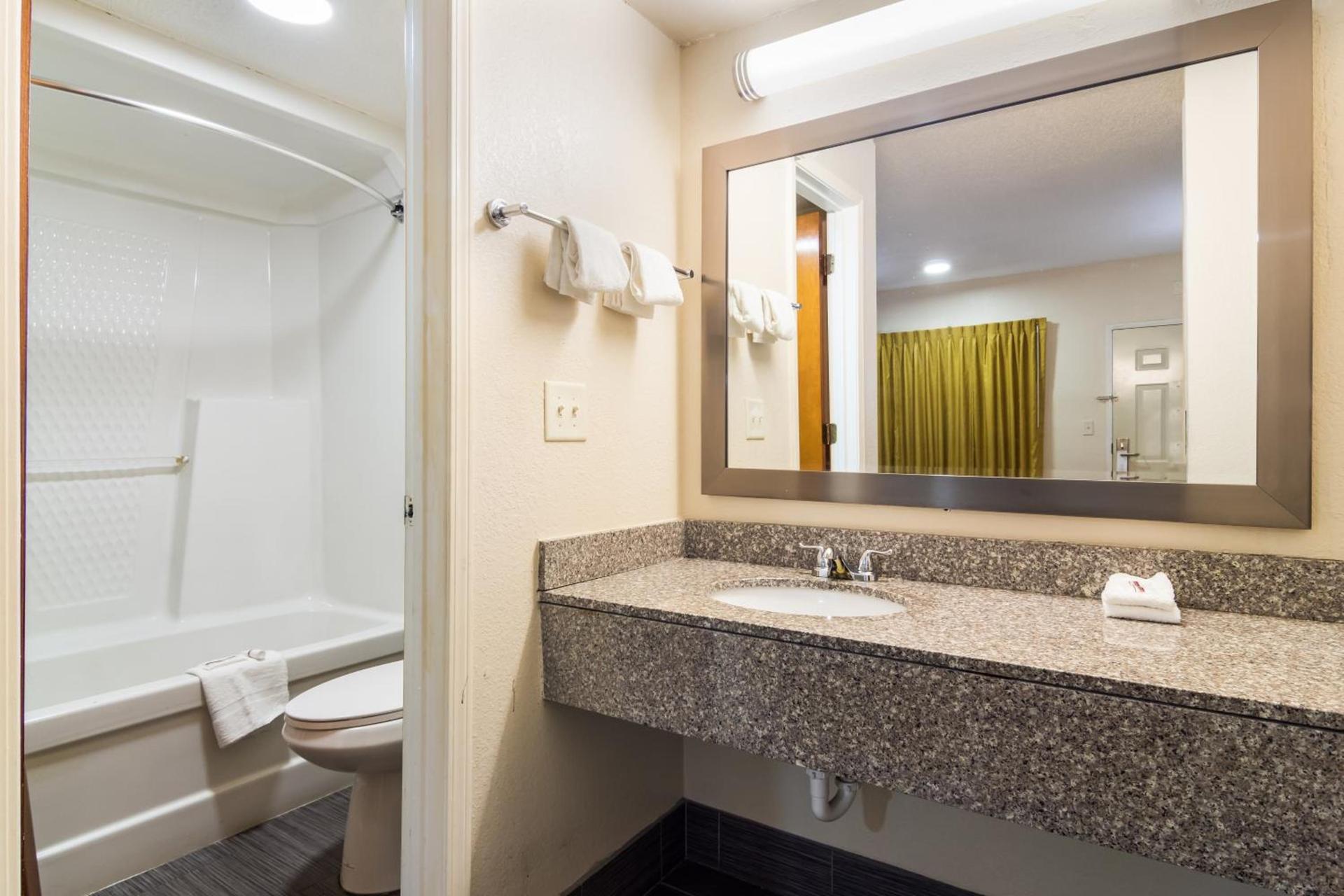 Red Roof Inn Atlanta - Kennesaw State University photo 30