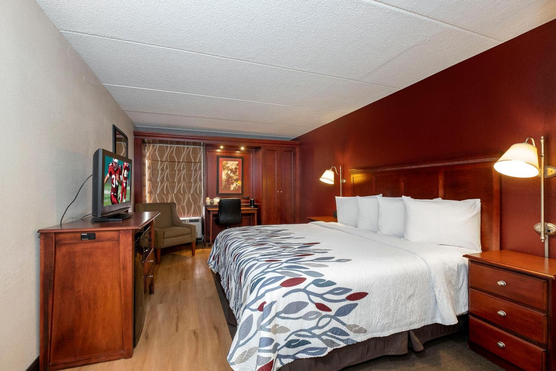 Red Roof Inn - Meriden - CT photo 10