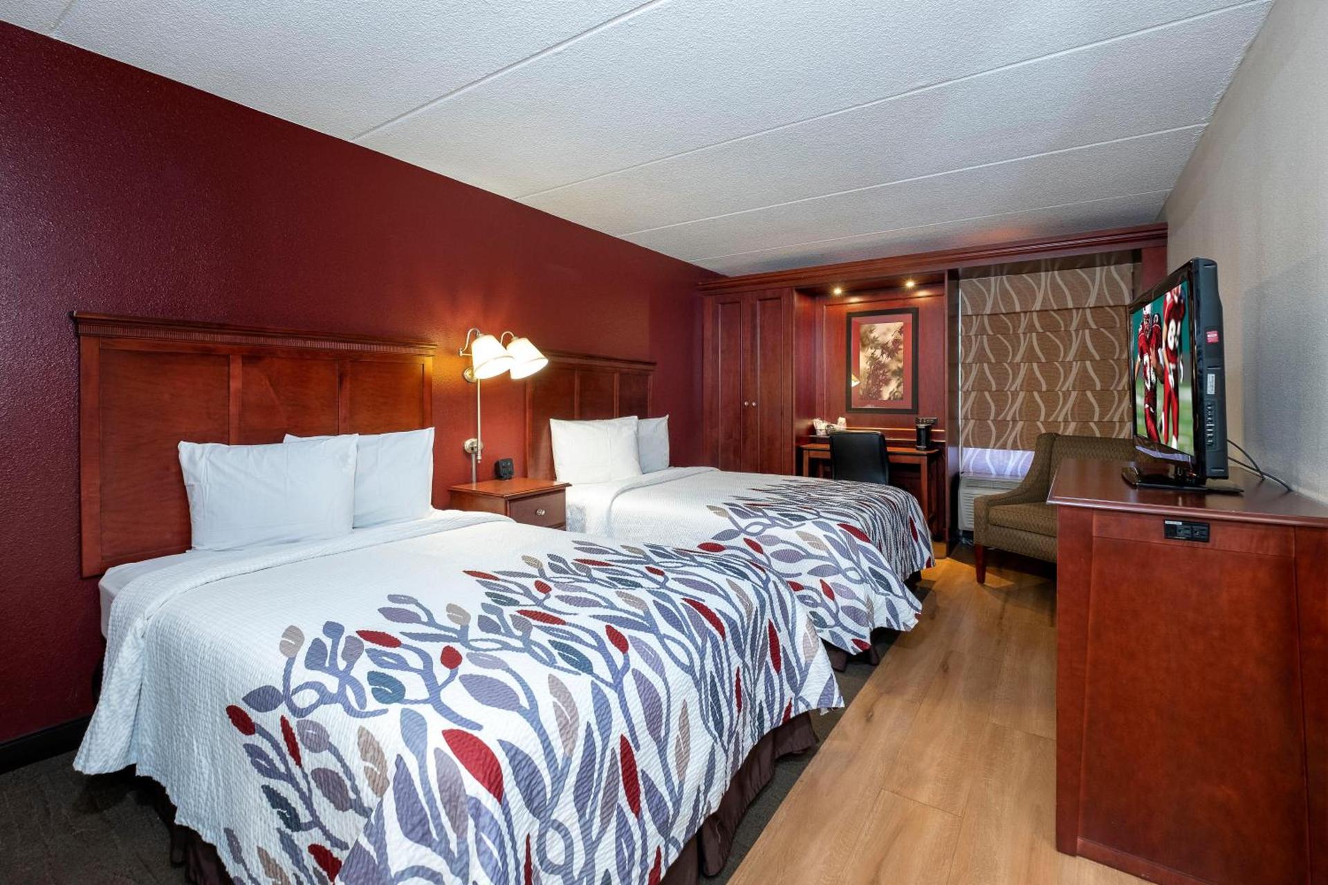 Red Roof Inn - Meriden - CT photo 17