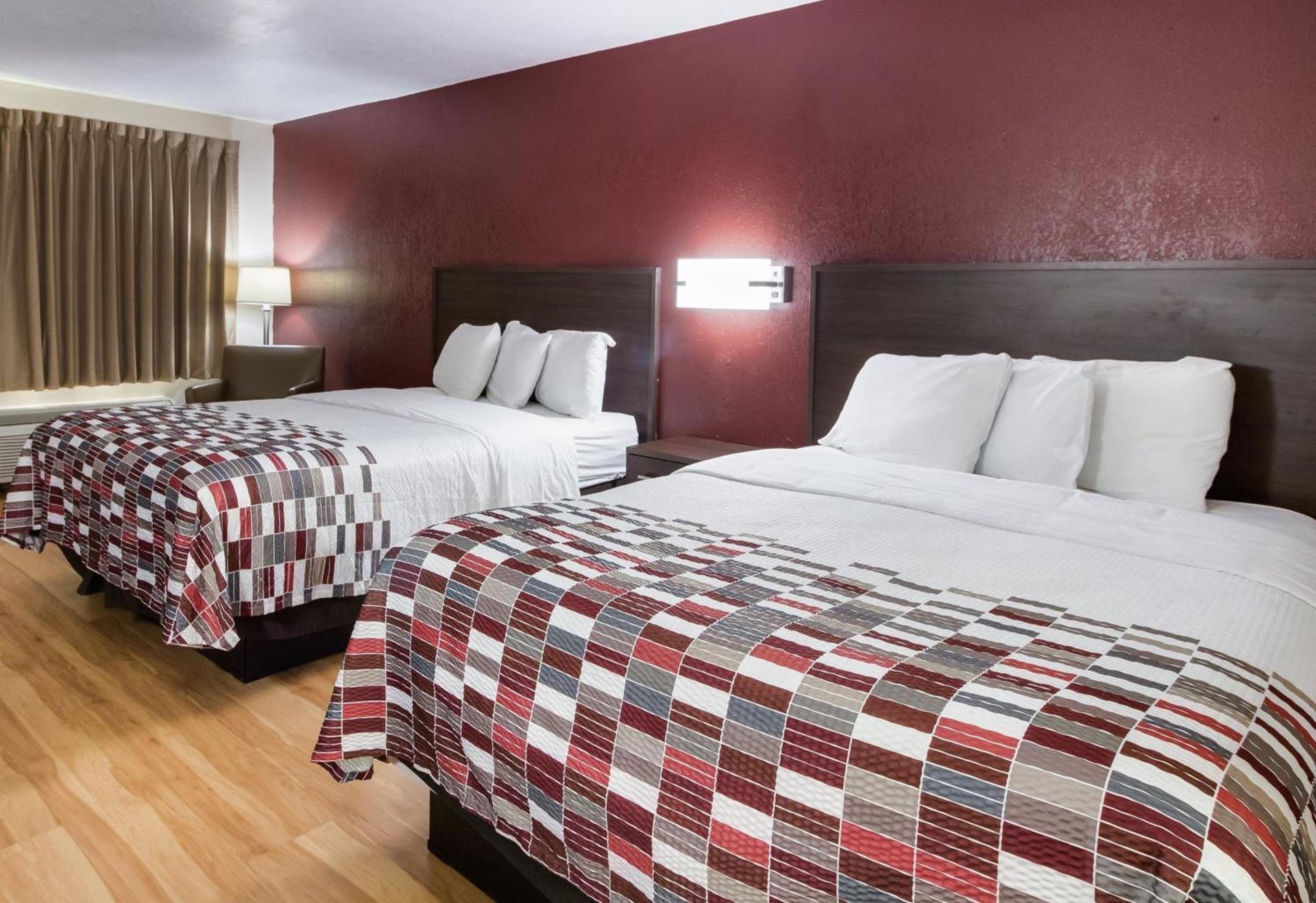 Red Roof Inn & Suites Commerce - Athens photo 30