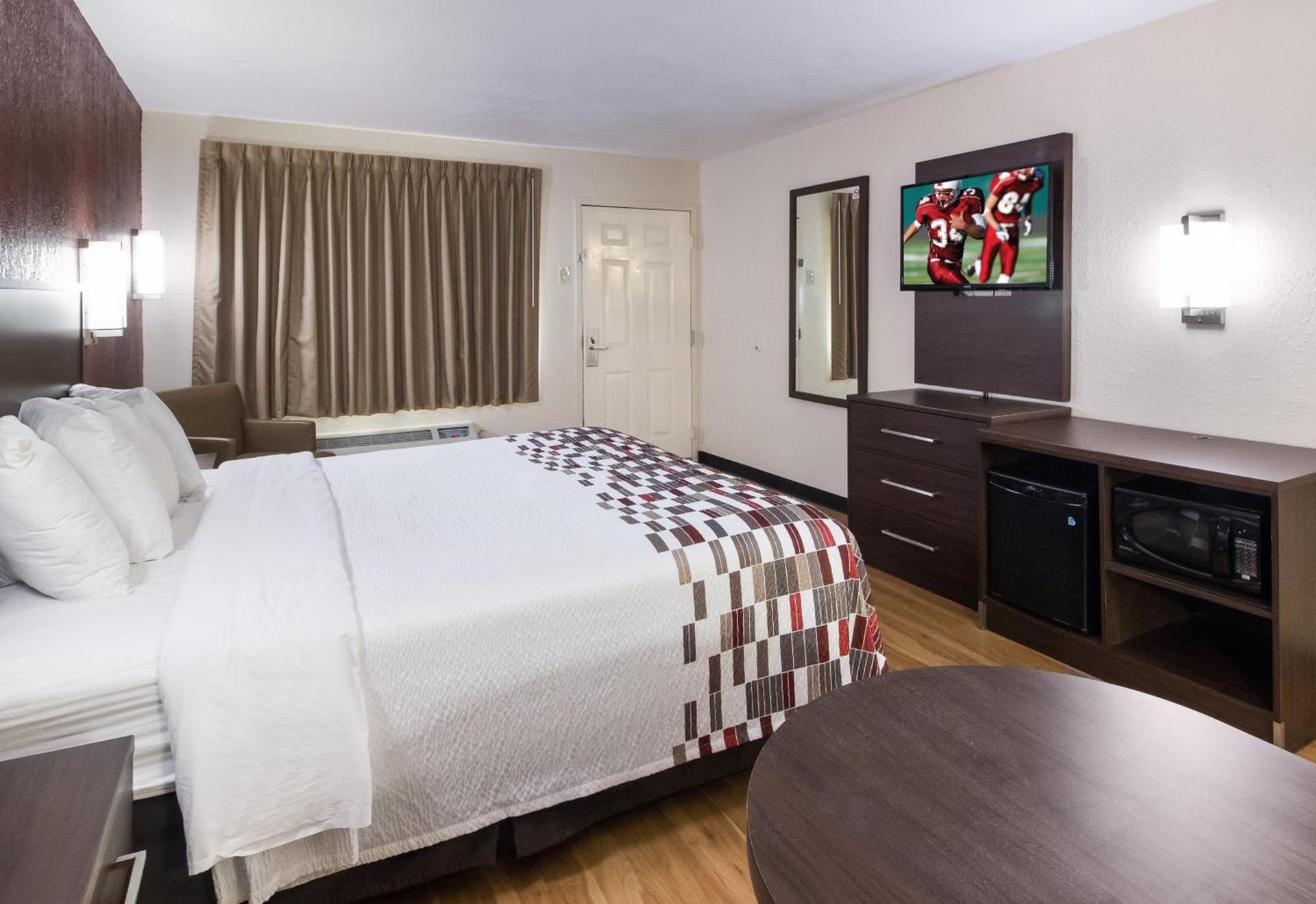 Red Roof Inn & Suites Commerce - Athens photo 22