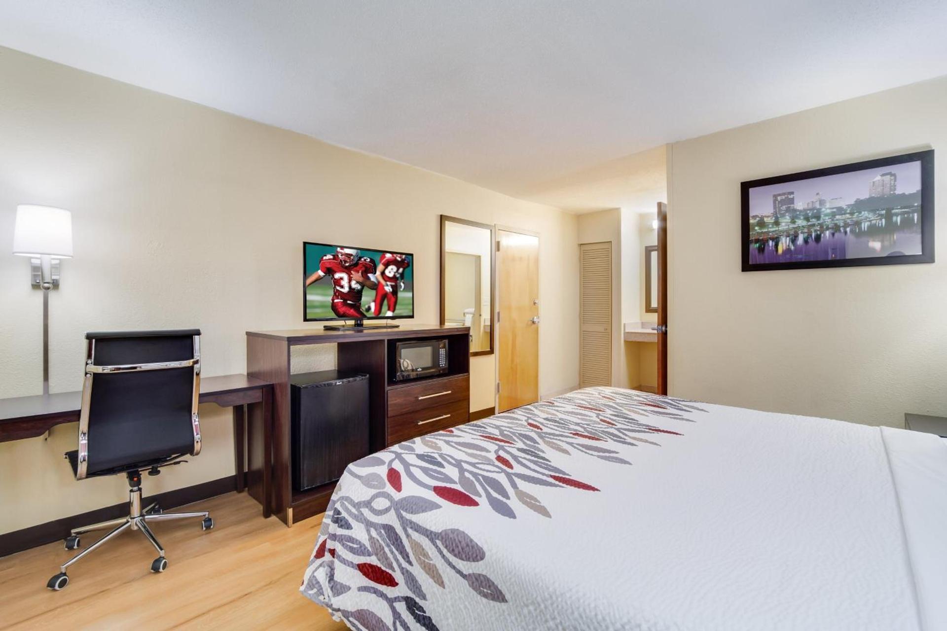 Red Roof Inn Augusta – Washington Road photo 23