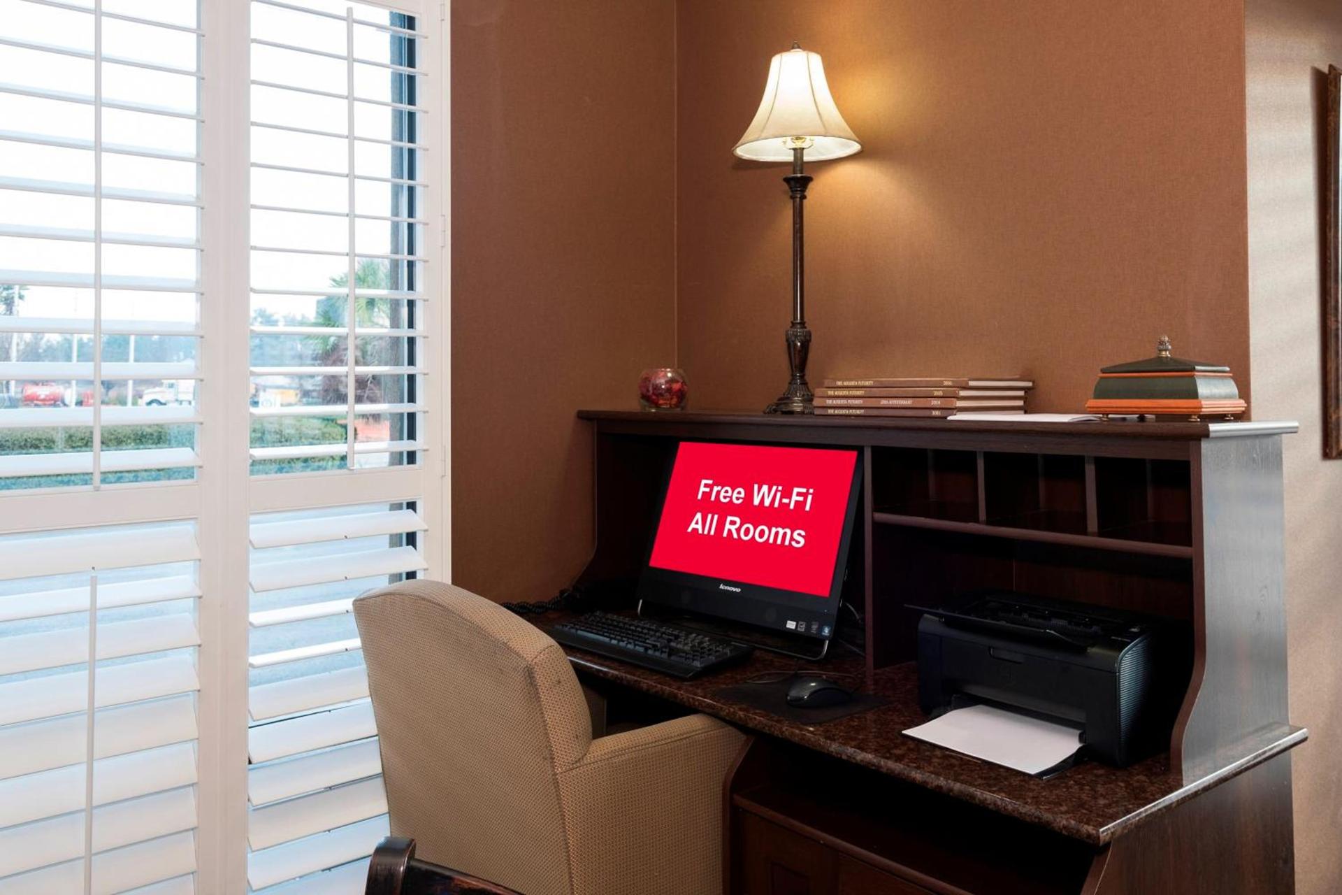 Red Roof Inn Augusta – Washington Road photo 10