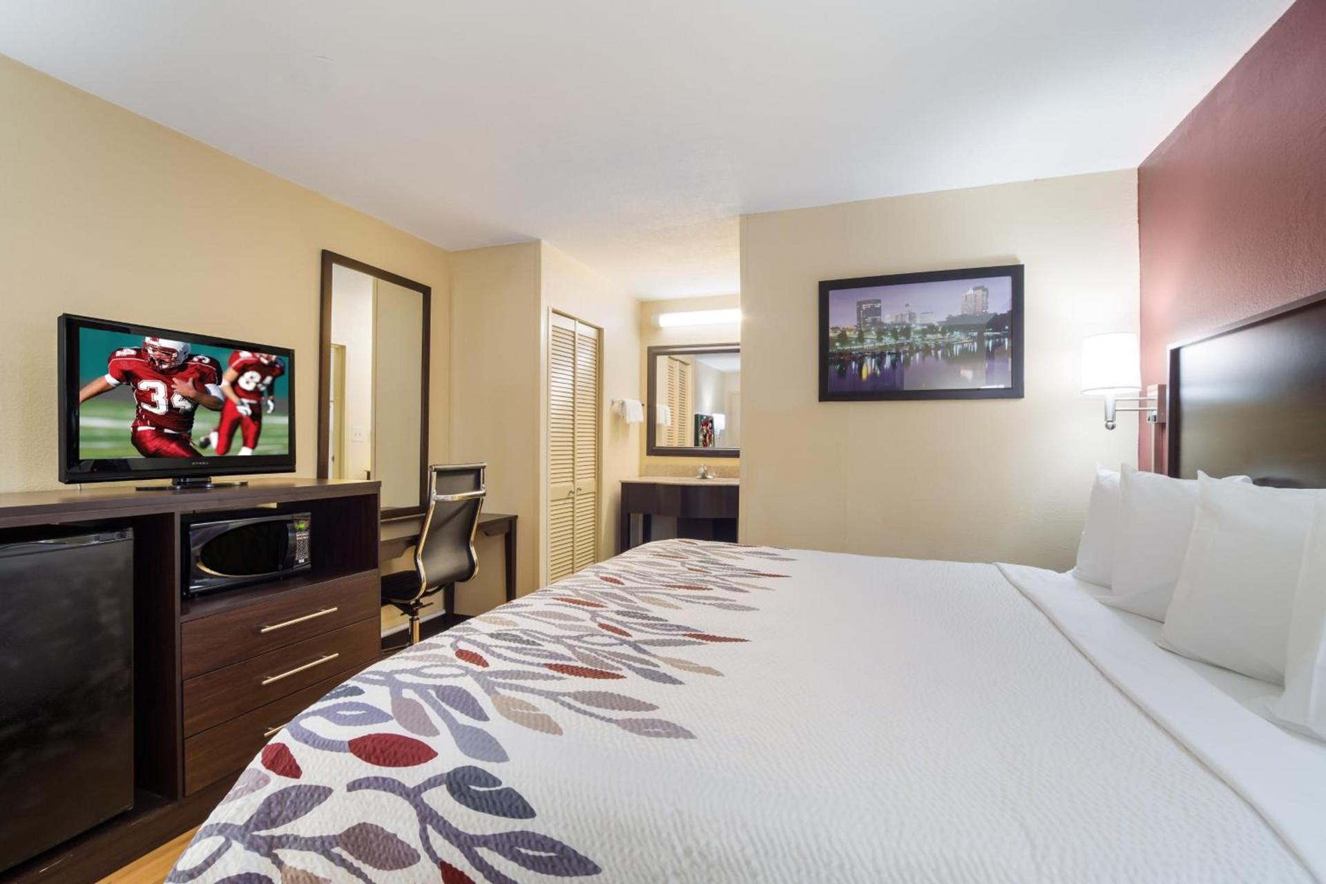 Red Roof Inn Augusta – Washington Road photo 20