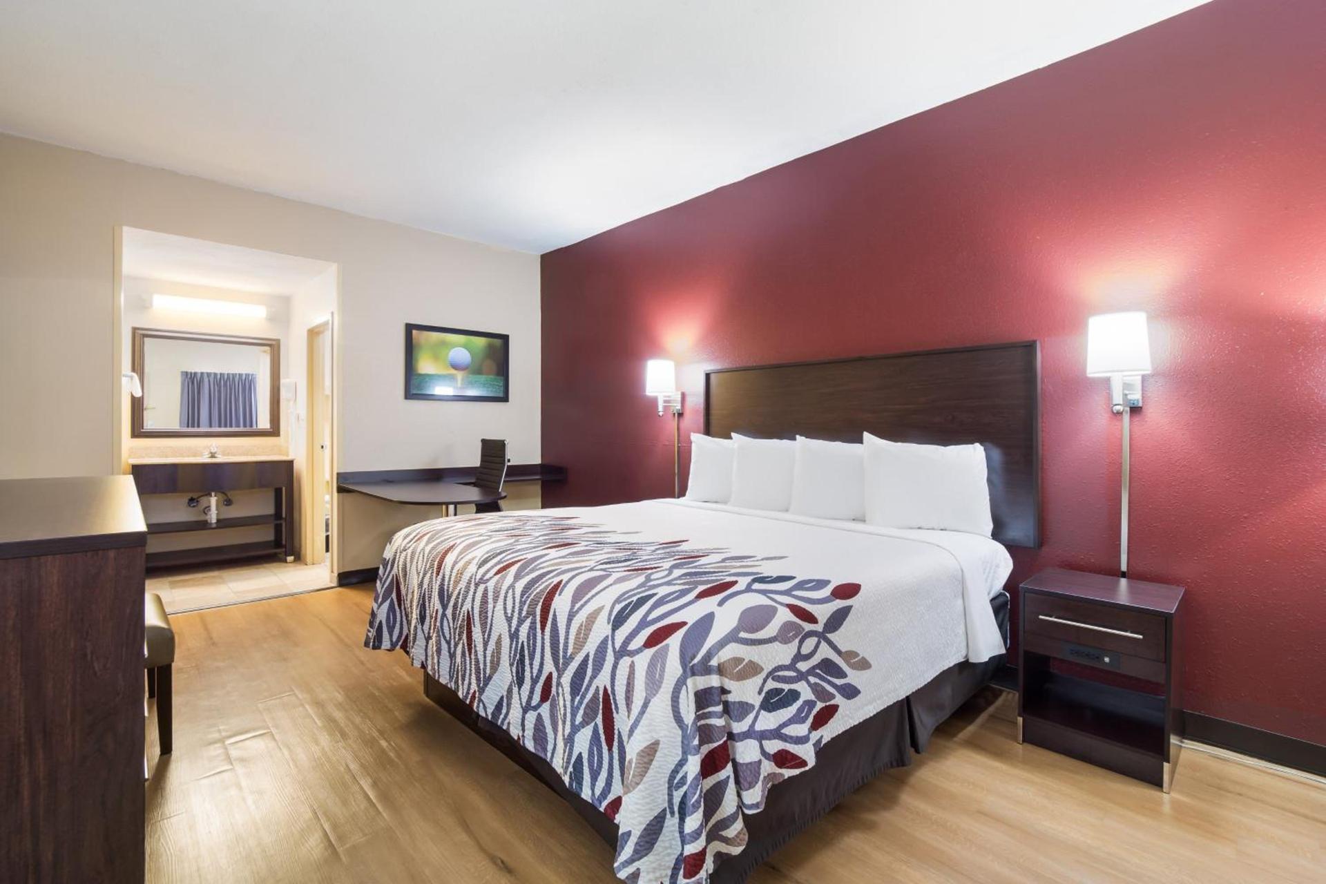 Red Roof Inn Augusta – Washington Road photo 16