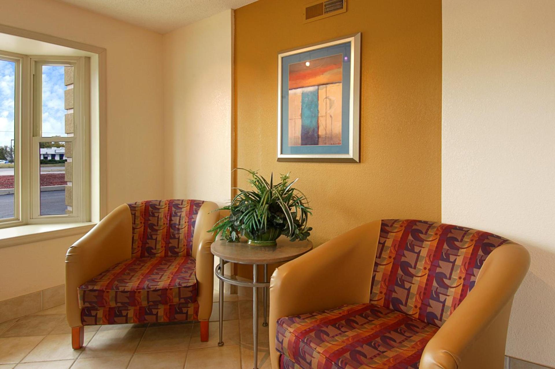 Red Roof Inn Bowling Green photo 11