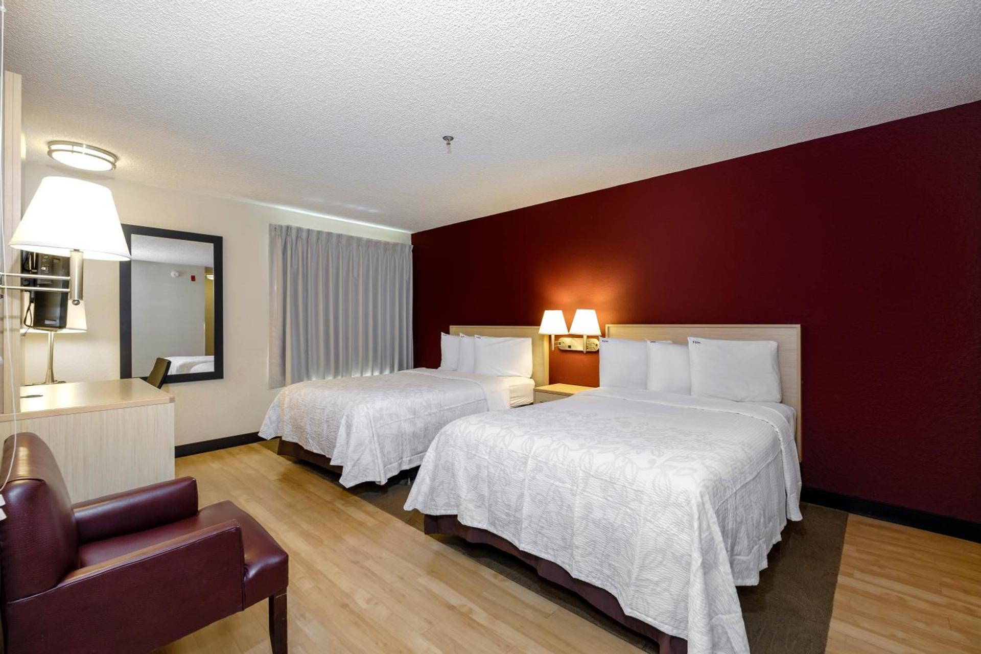 Red Roof Inn PLUS + Gainesville photo 17