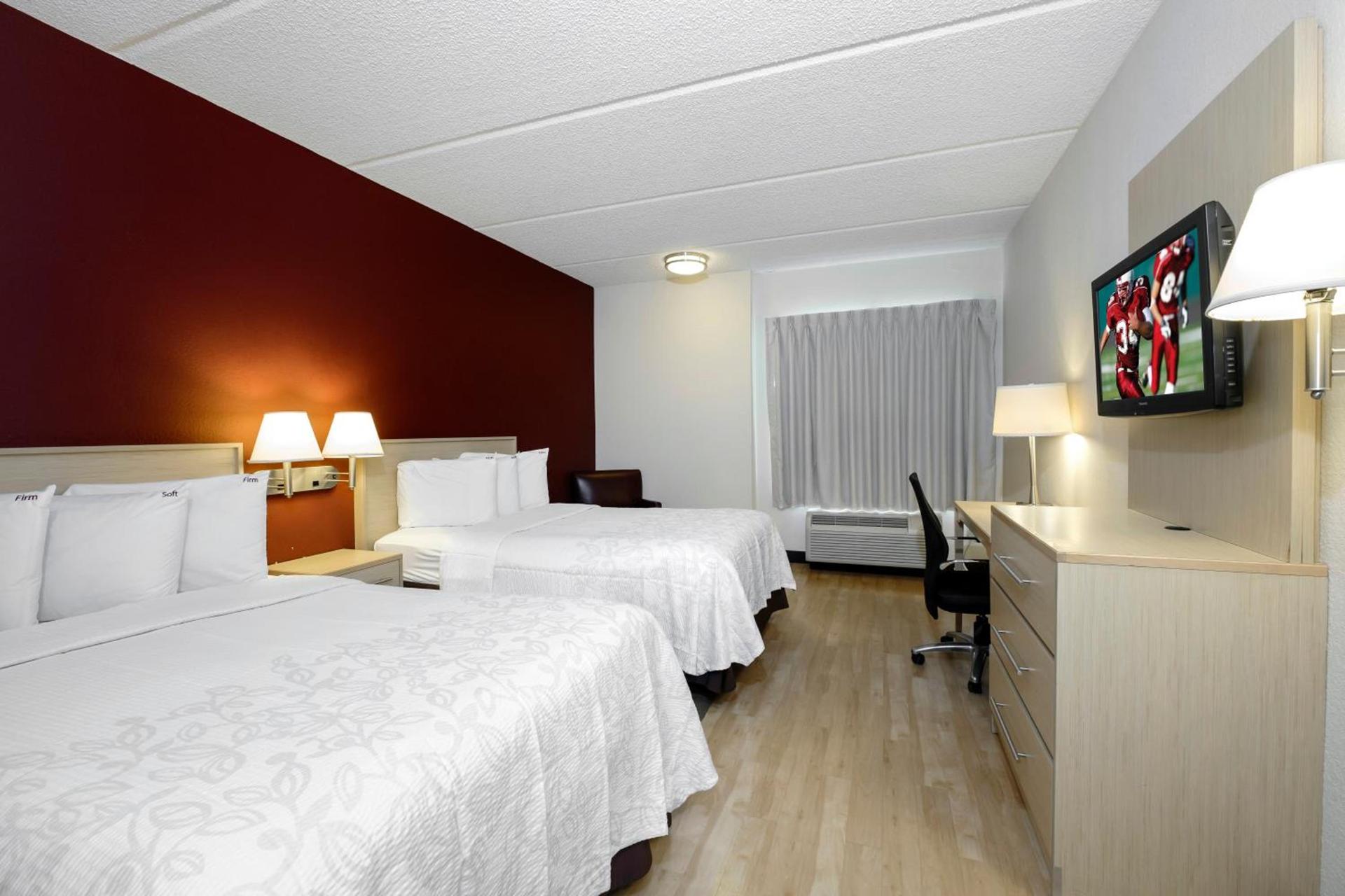 Red Roof Inn PLUS + Gainesville photo 37