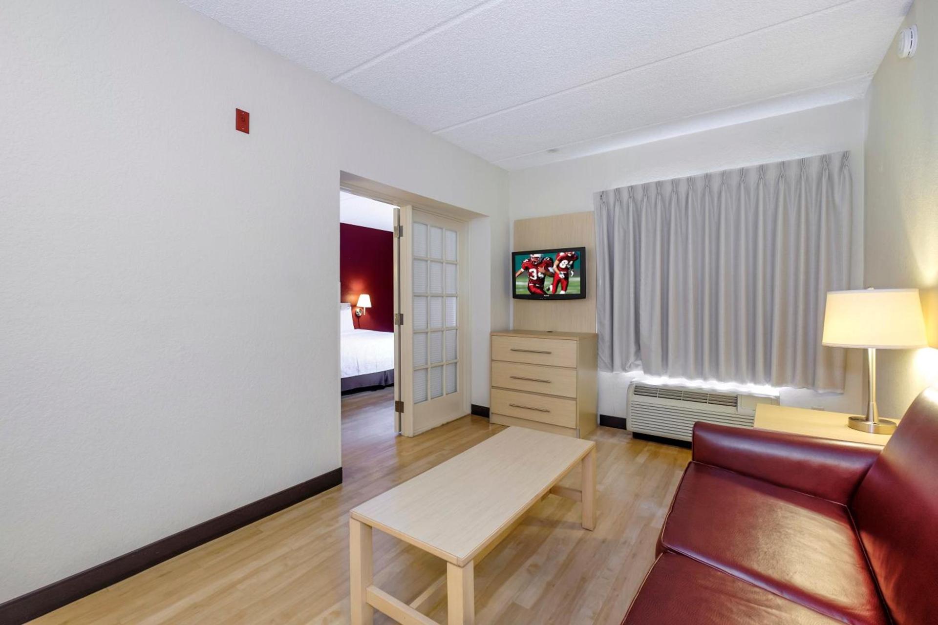 Red Roof Inn PLUS + Gainesville photo 12