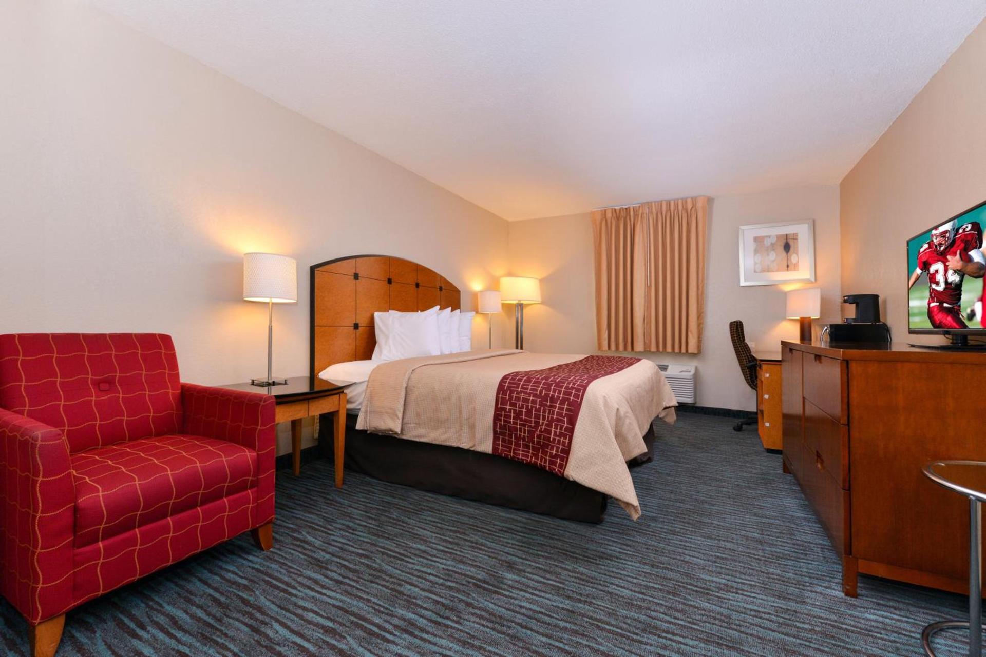 Red Roof Inn Chambersburg photo 15