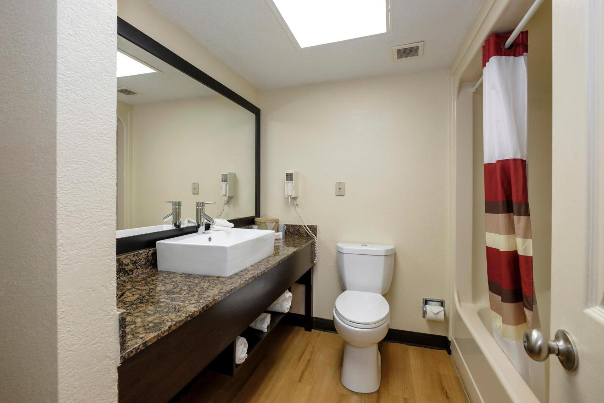 Red Roof Inn PLUS+ & Suites Opelika photo 49