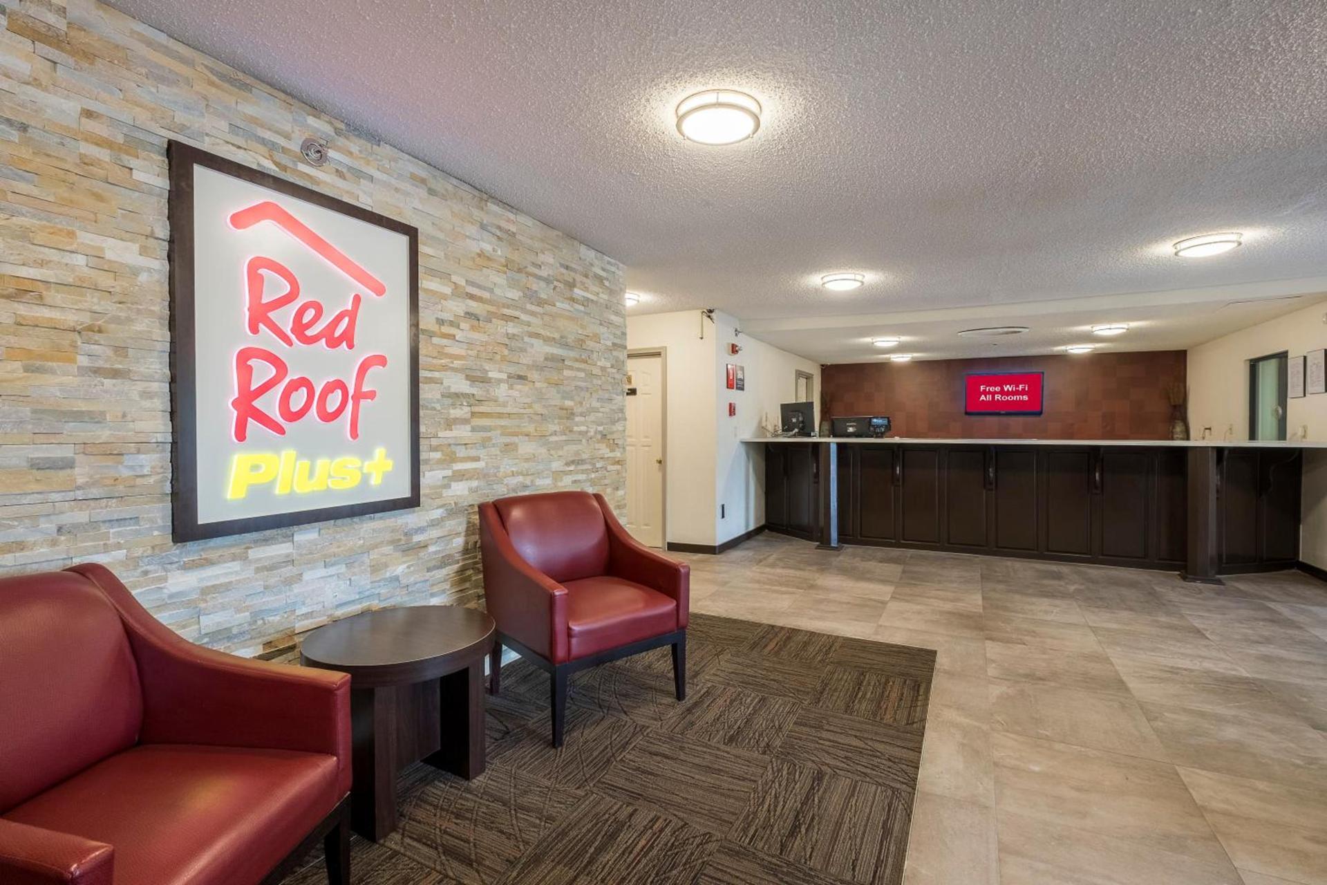 Red Roof Inn PLUS+ & Suites Opelika photo 10