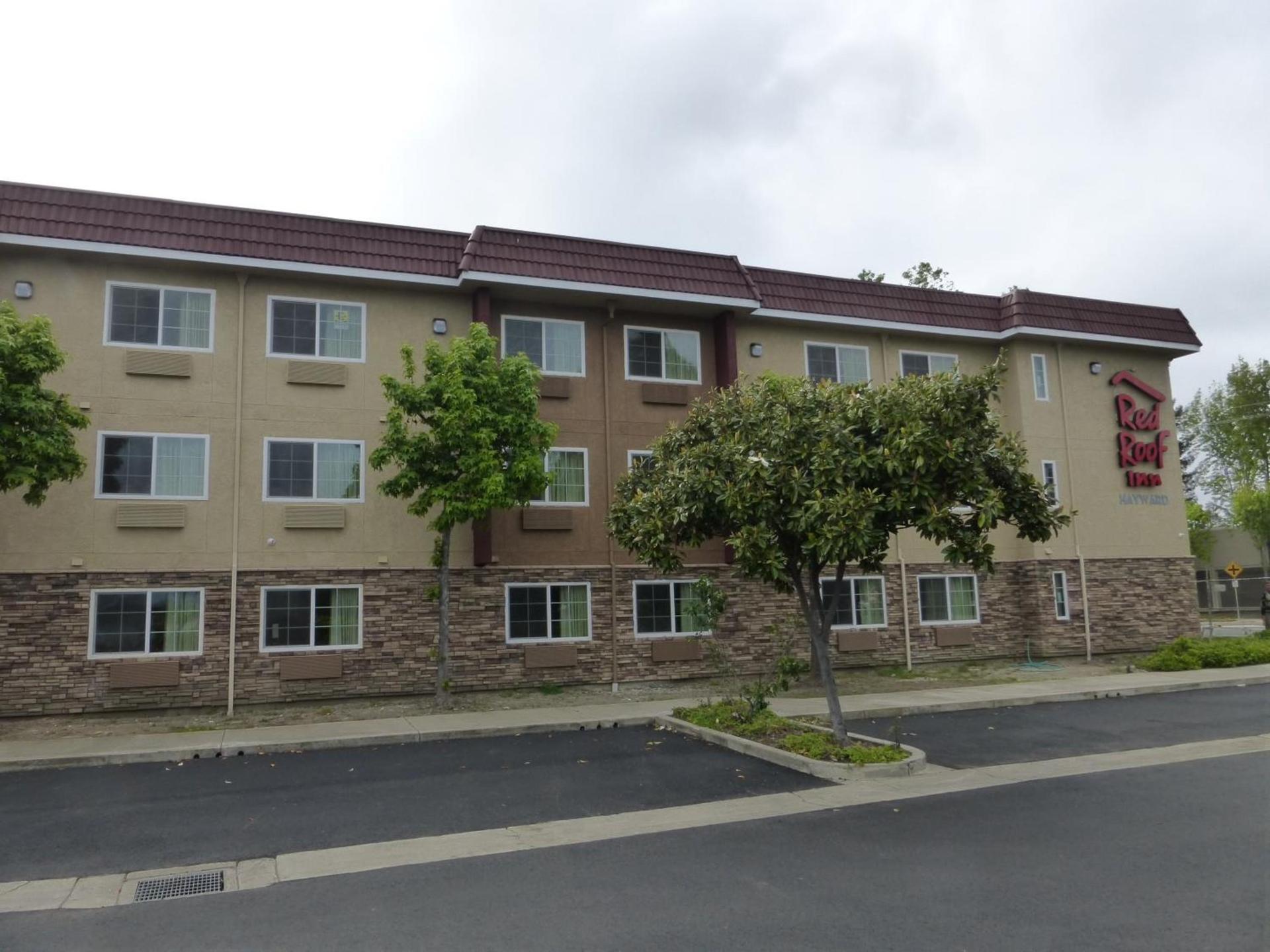 Red Roof Inn Hayward photo 13