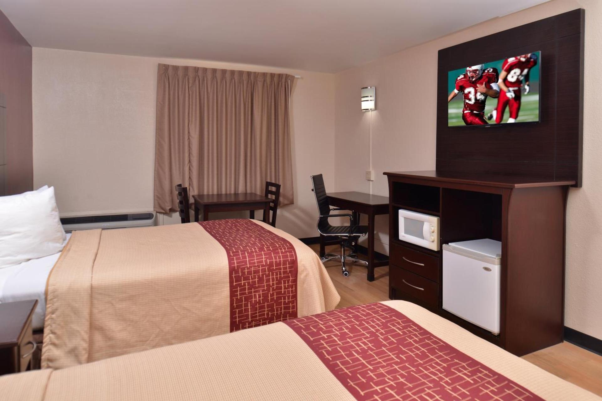 Red Roof Inn Van Horn photo 16