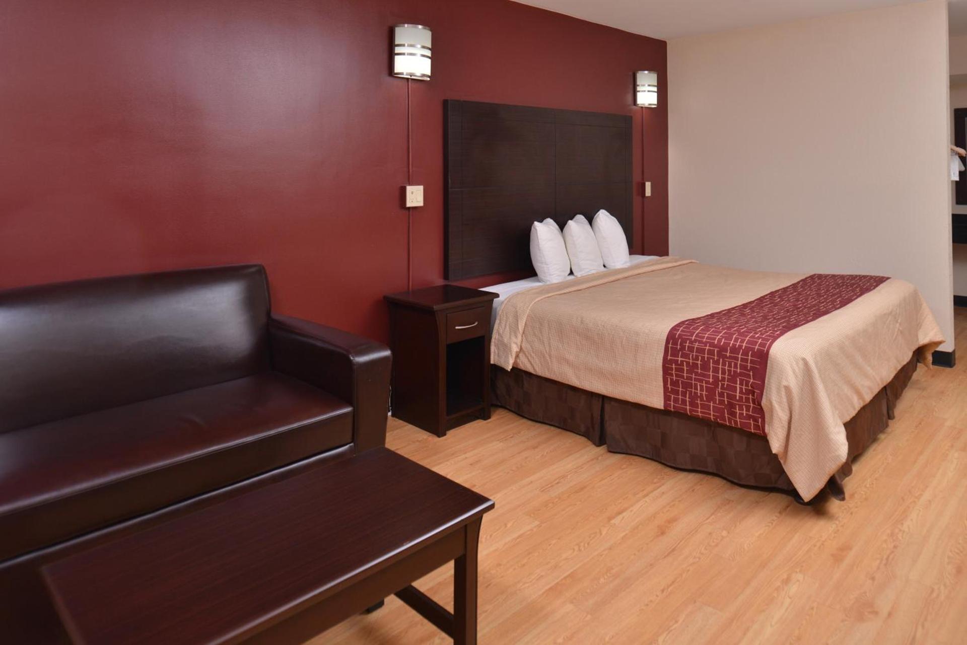 Red Roof Inn Van Horn photo 20