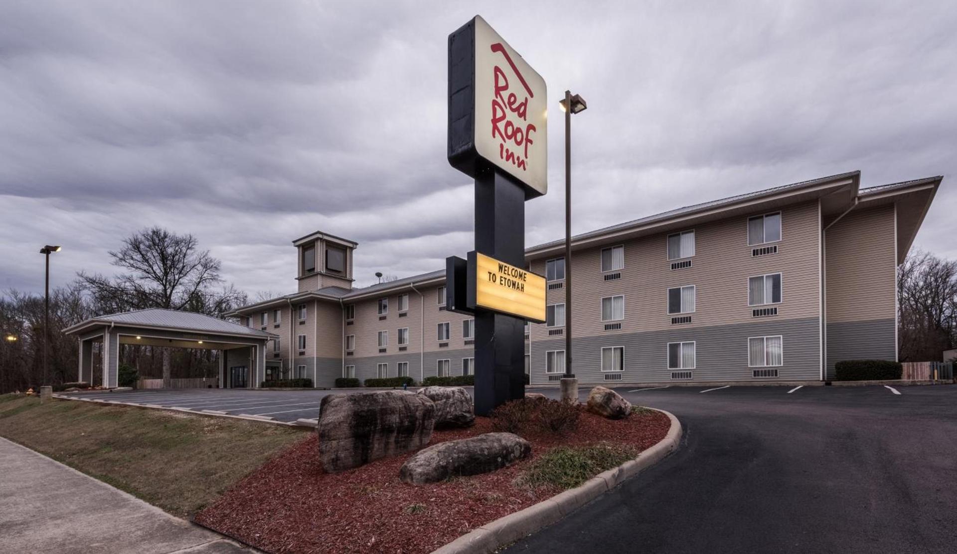 Red Roof Inn Etowah – Athens, TN photo 6