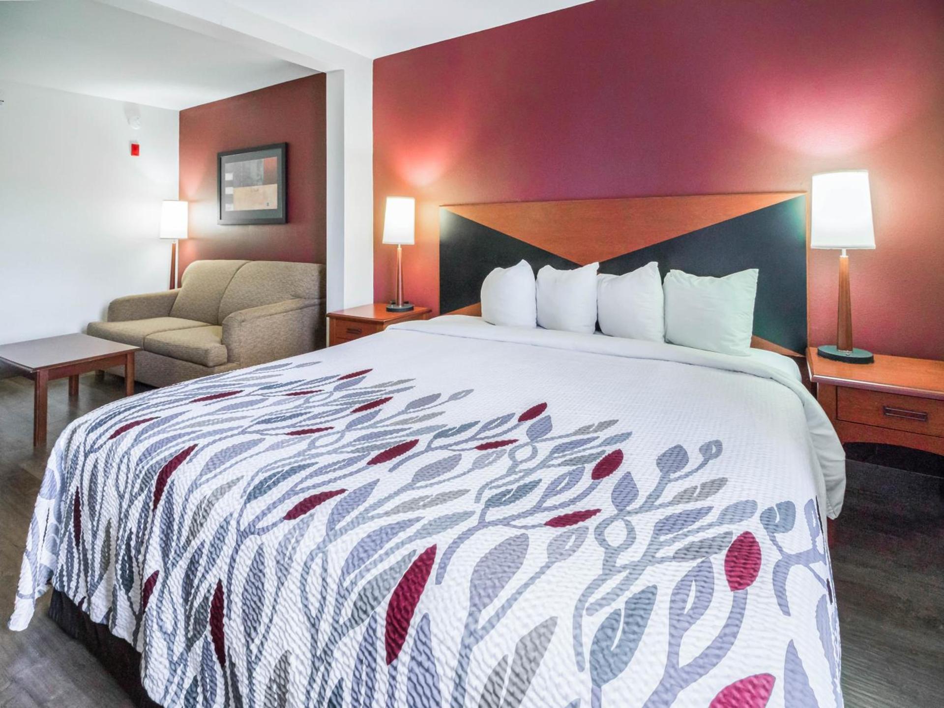 Red Roof Inn Etowah – Athens, TN photo 25