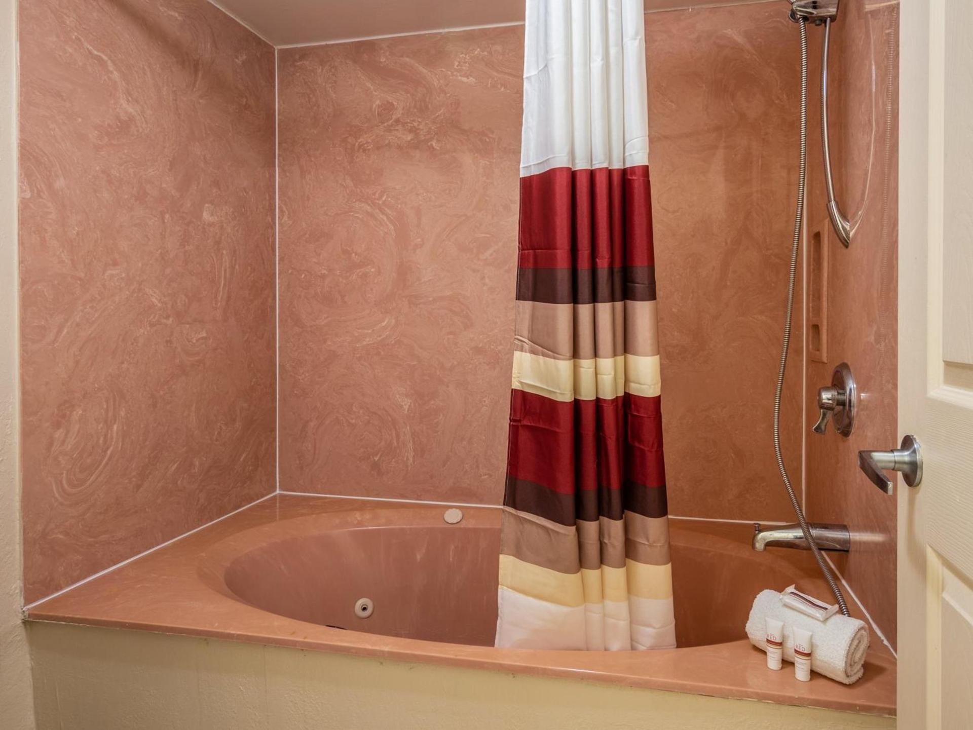 Red Roof Inn Orlando South - Florida Mall photo 26