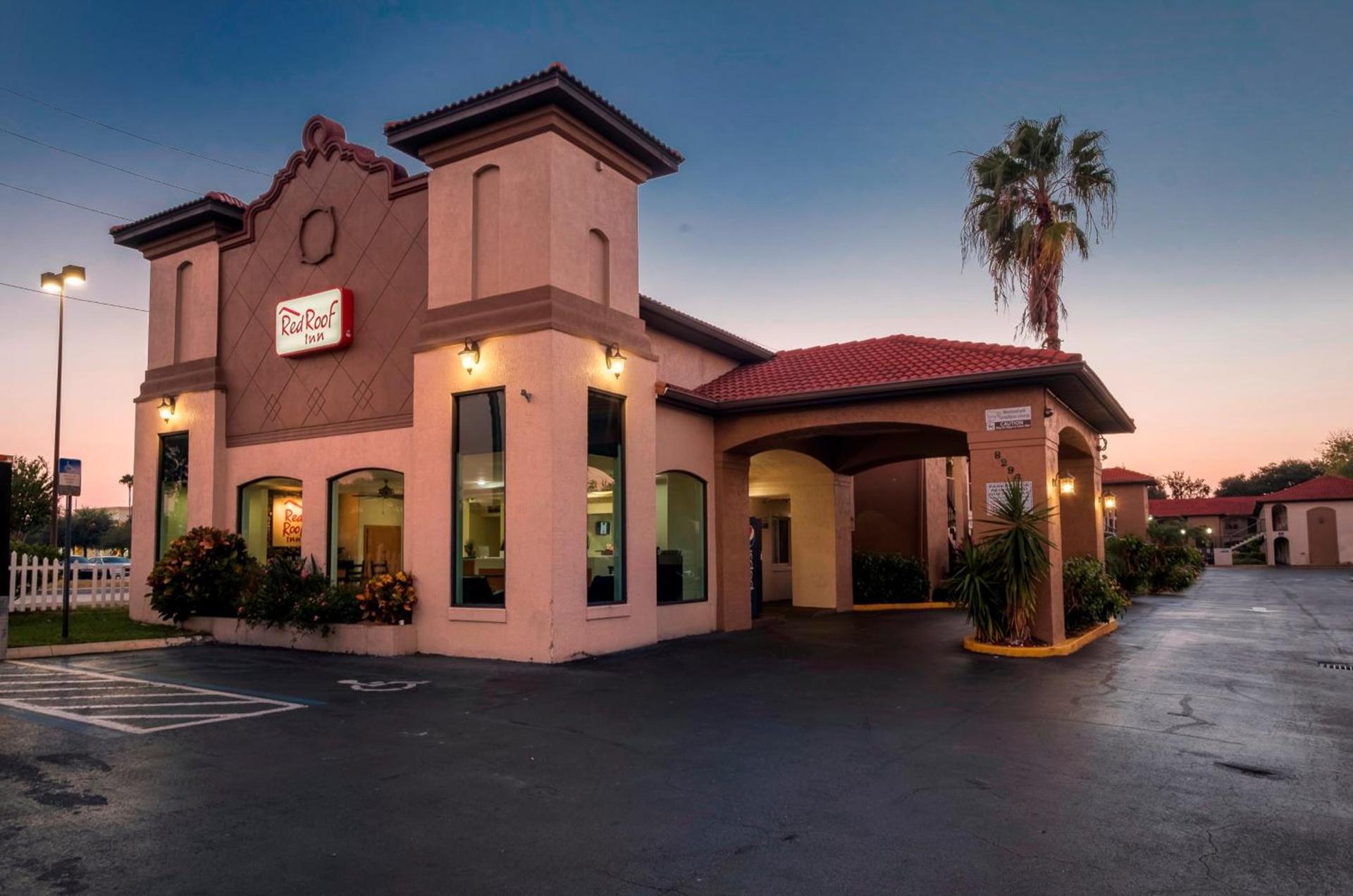 Red Roof Inn Orlando South - Florida Mall photo 4
