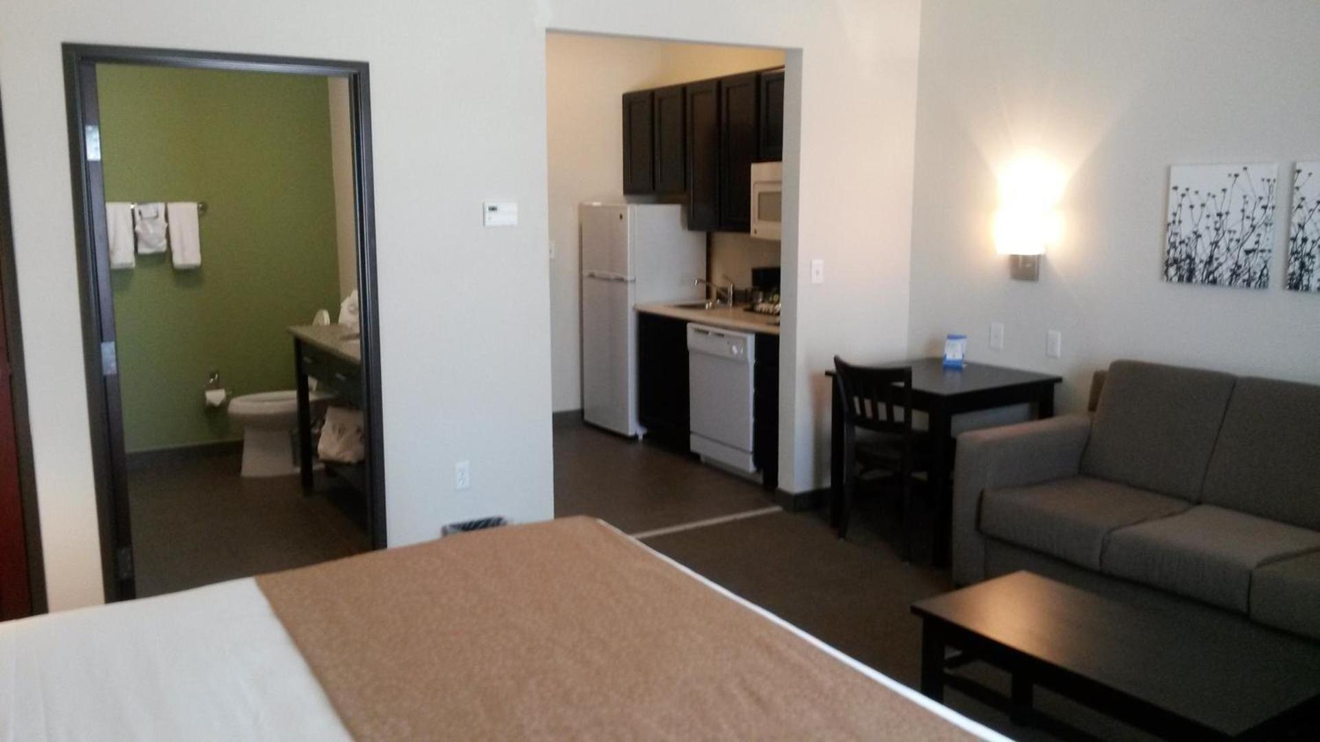 PetroStay Inn & Suites Cotulla photo 27