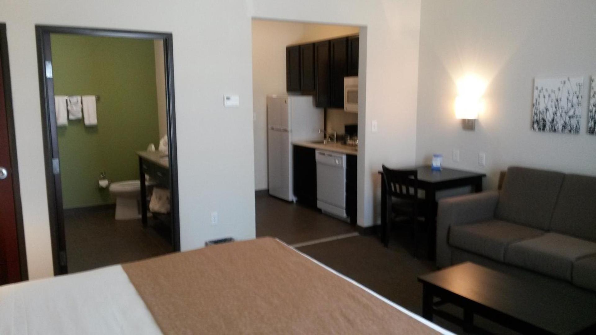 PetroStay Inn & Suites Cotulla photo 22